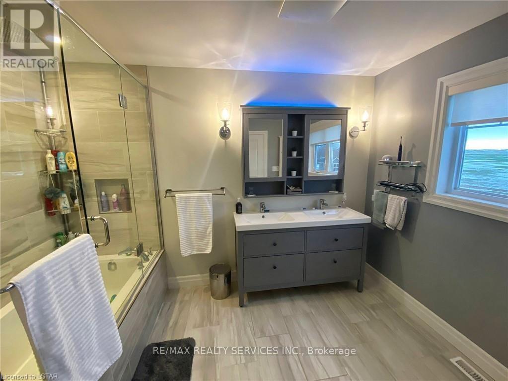 51048 Ron Mcneil Line, Malahide (Springfield), Ontario  N0L 2J0 - Photo 31 - X12161509