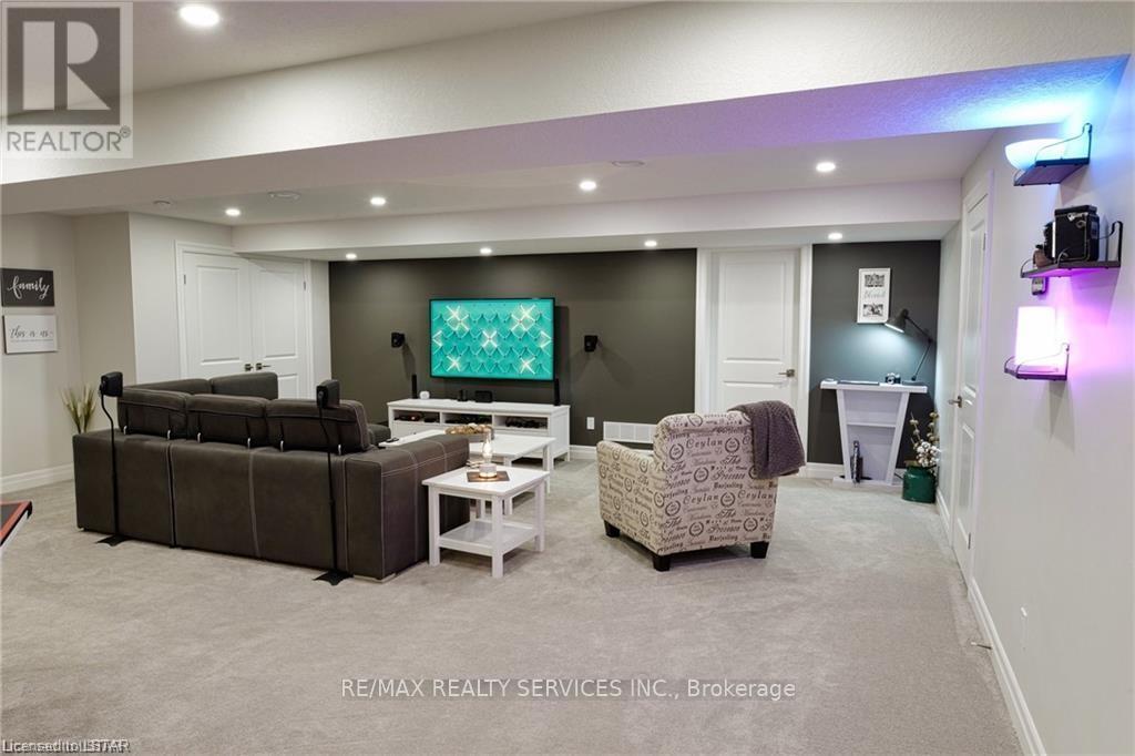 51048 Ron Mcneil Line, Malahide (Springfield), Ontario  N0L 2J0 - Photo 40 - X12161509