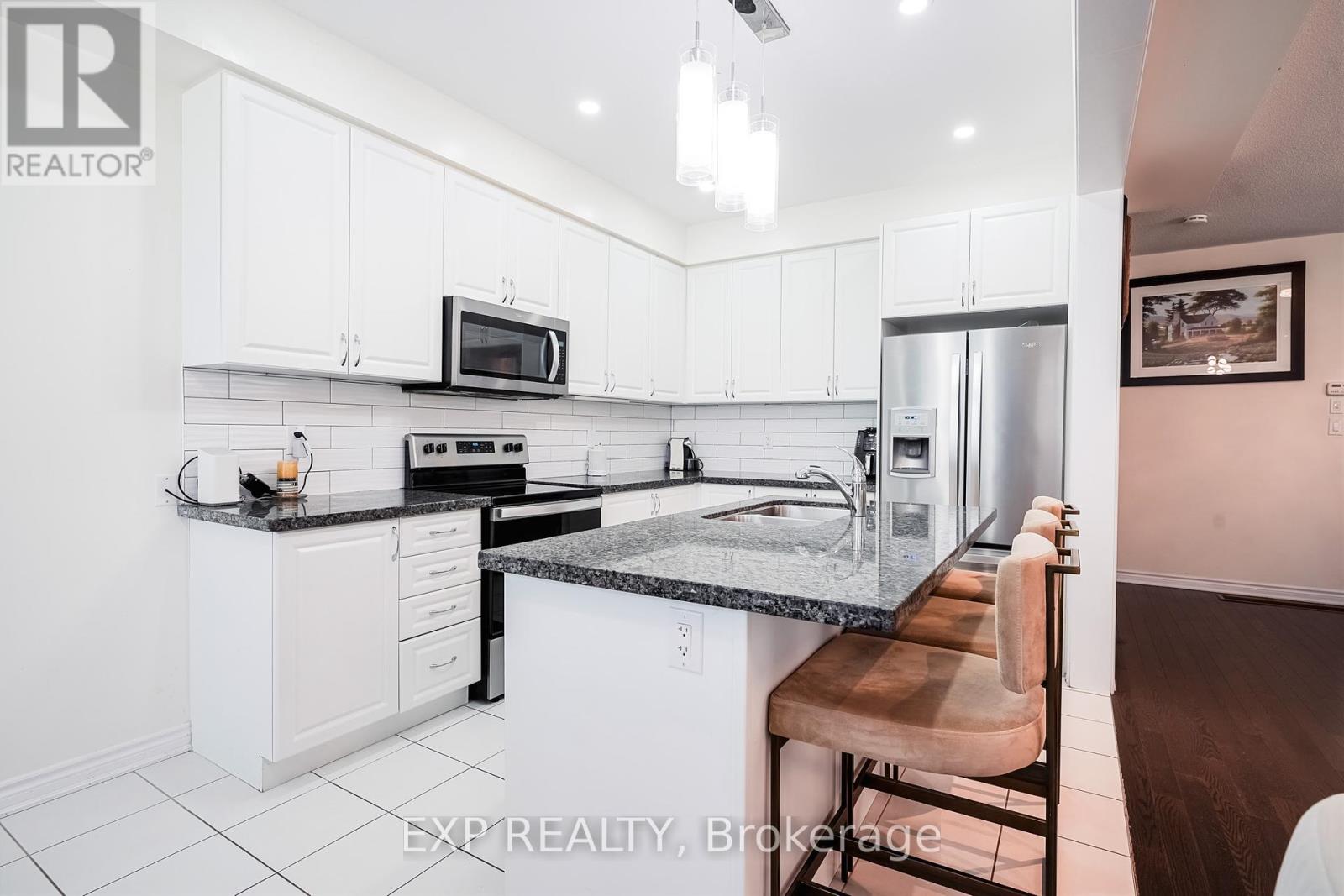 11 Highlands Boulevard, Cavan Monaghan (Millbrook), Ontario  L0A 1G0 - Photo 13 - X12161552