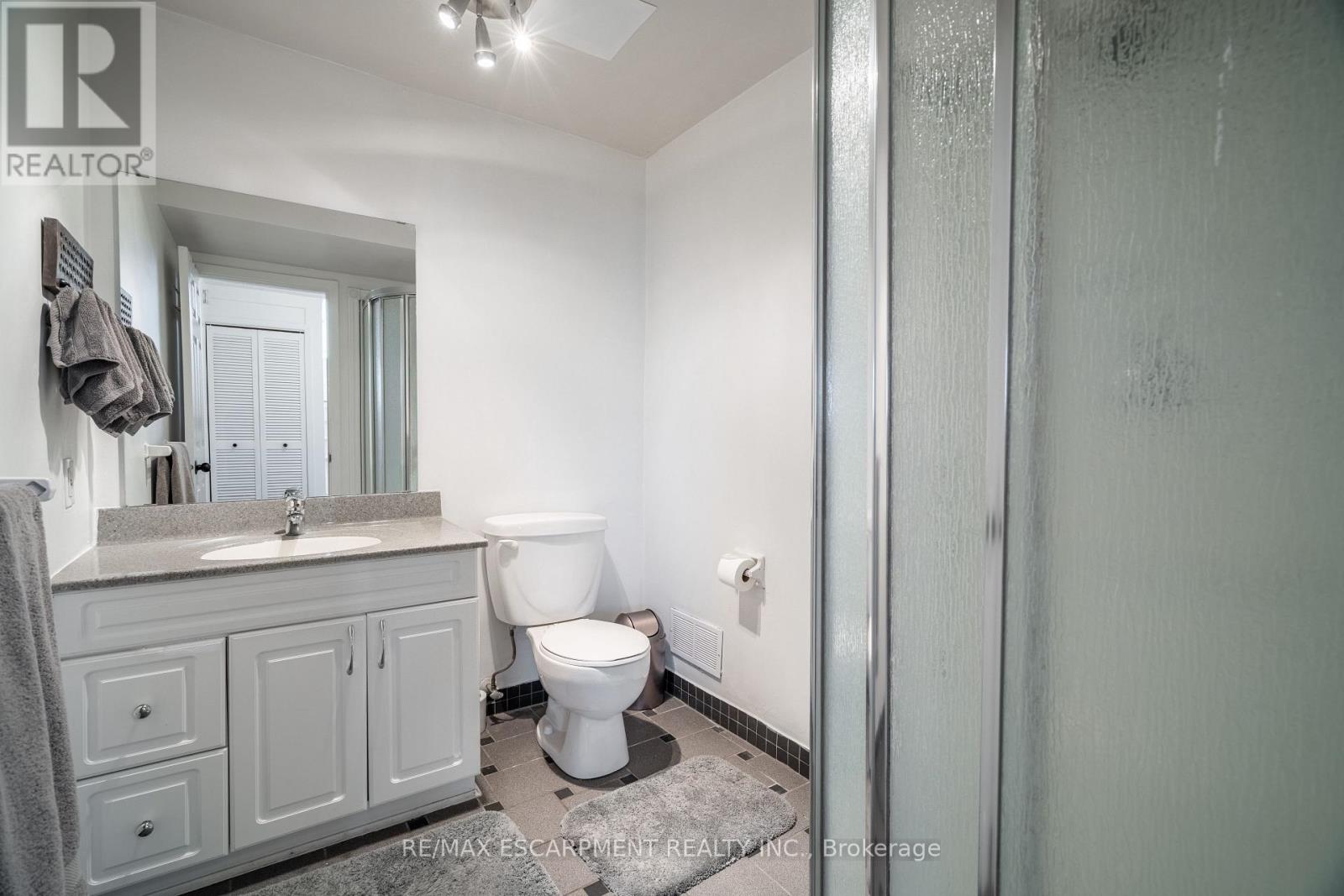 34 Palm Court, Hamilton, Ontario  L8G 2T7 - Photo 33 - X12161698