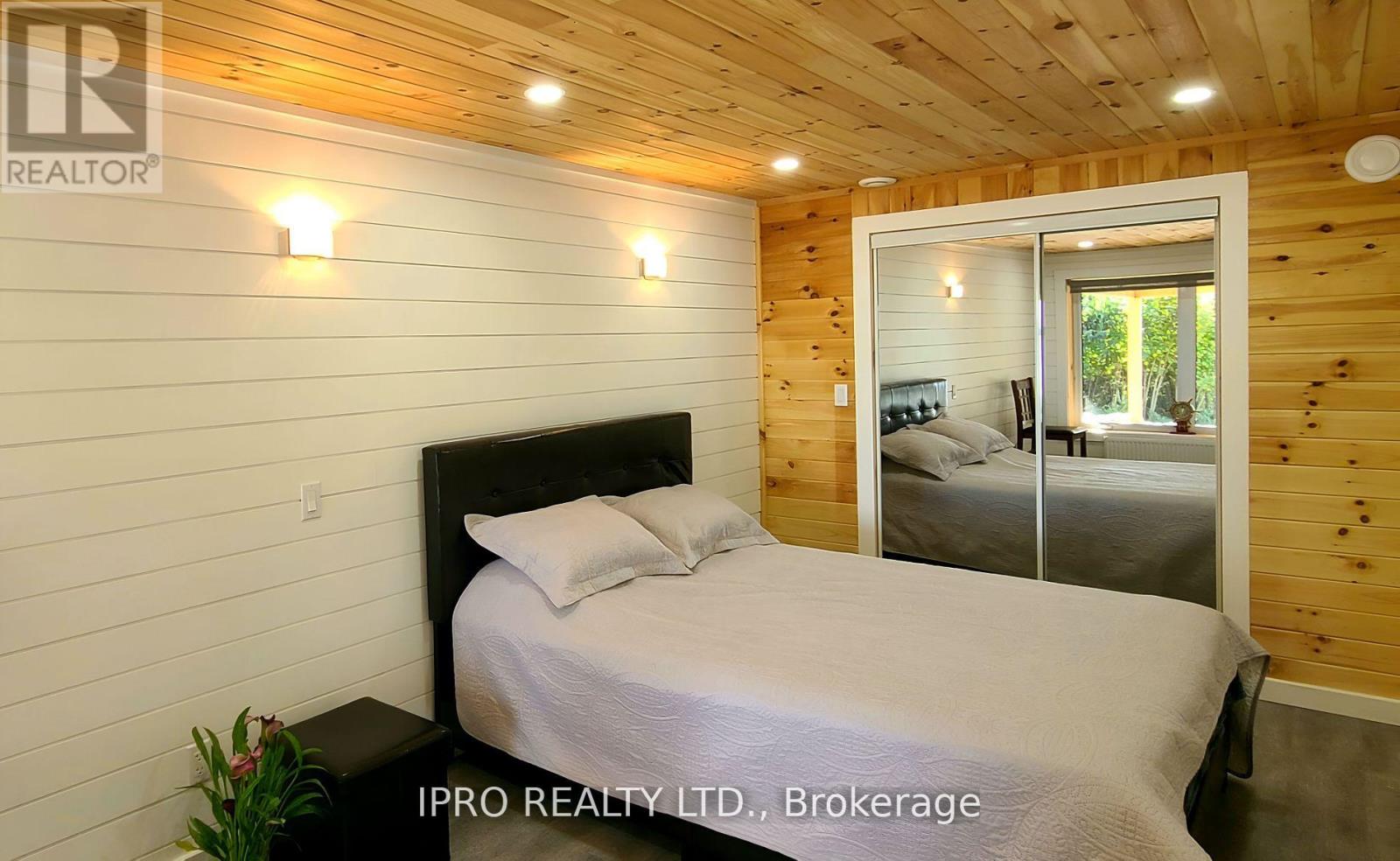 162 Greenough Point Road, Northern Bruce Peninsula, Ontario  N0H 2M0 - Photo 16 - X12161750