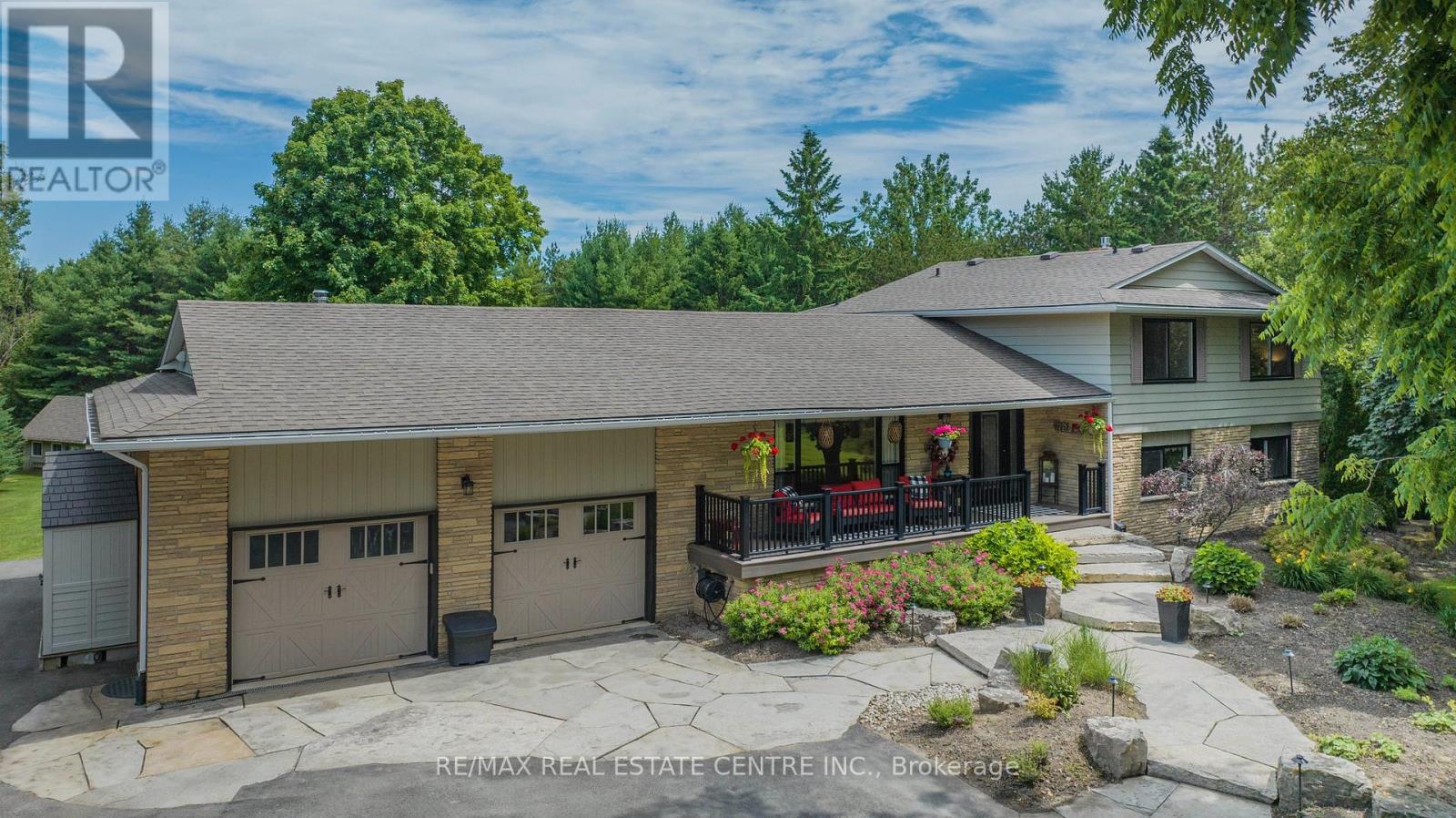 Property at 3 SPRINGVIEW COURT image 1