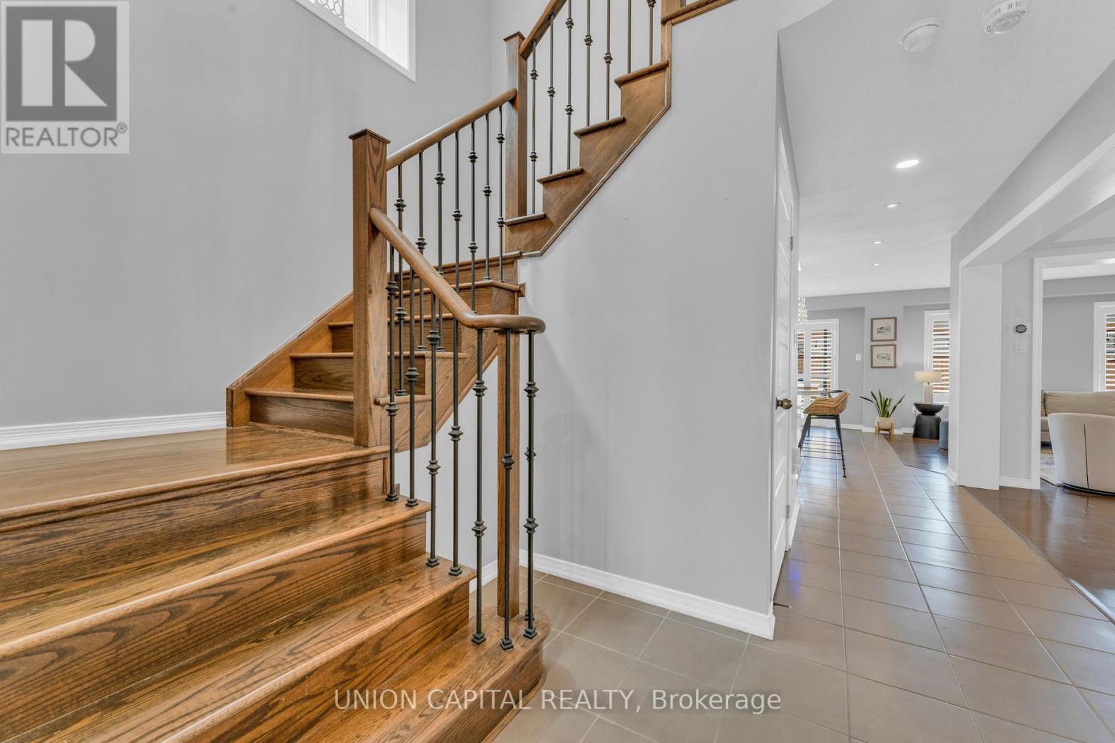 7743 Butternut Boulevard, Niagara Falls, Ontario  L2H 0N6 - Photo 5 - X12161799