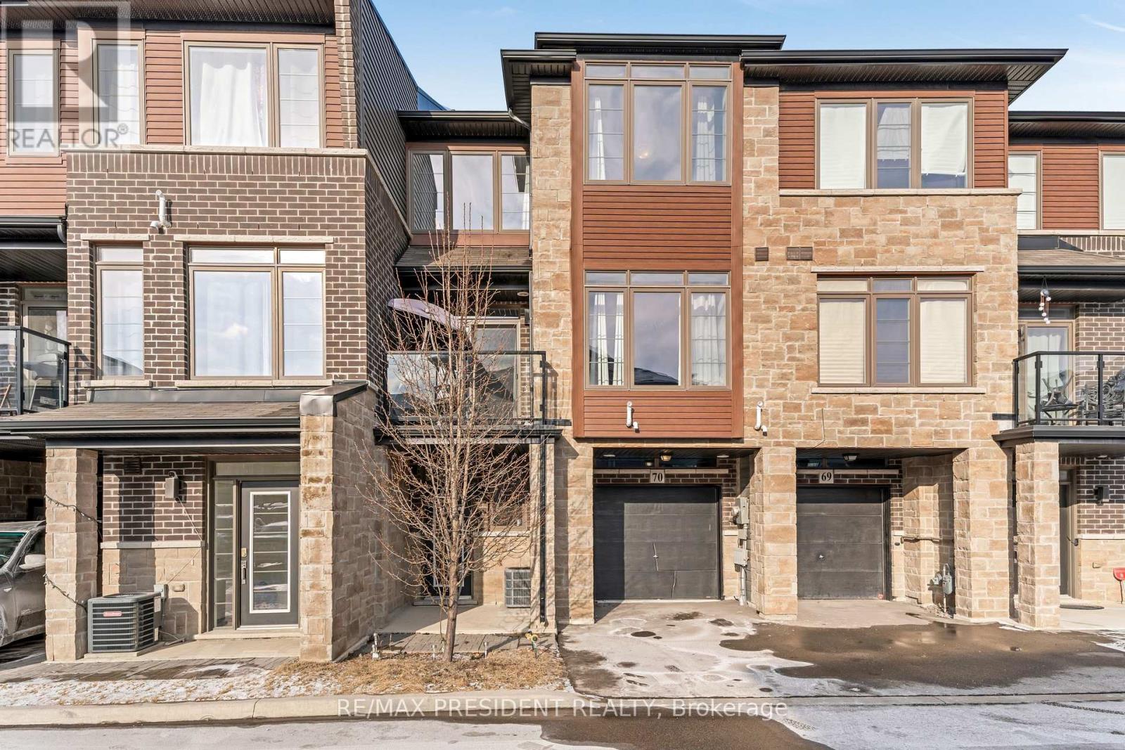 70 - 30 Times Square Boulevard, Hamilton, Ontario  L8J 0L9 - Photo 3 - X12161923