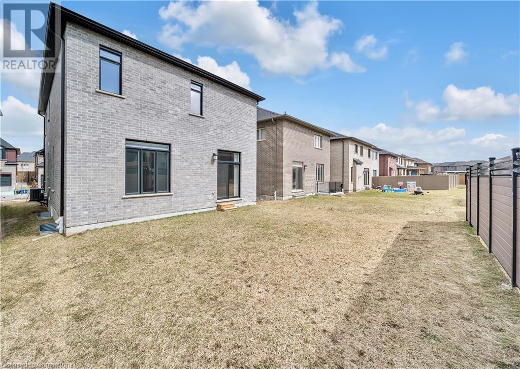 36 Hollybrook Trail, Kitchener, Ontario  N2R 0M5 - Photo 35 - 40721068