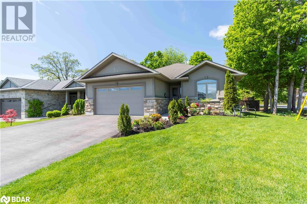 Property at 39 LAKEWOOD Crescent image 2