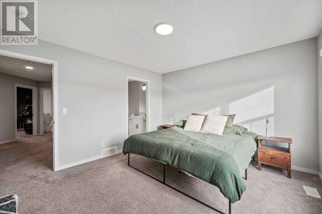 180 Rowmont Boulevard Nw, Calgary, Alberta  t3l 2m4 - Photo 13 - A2210004