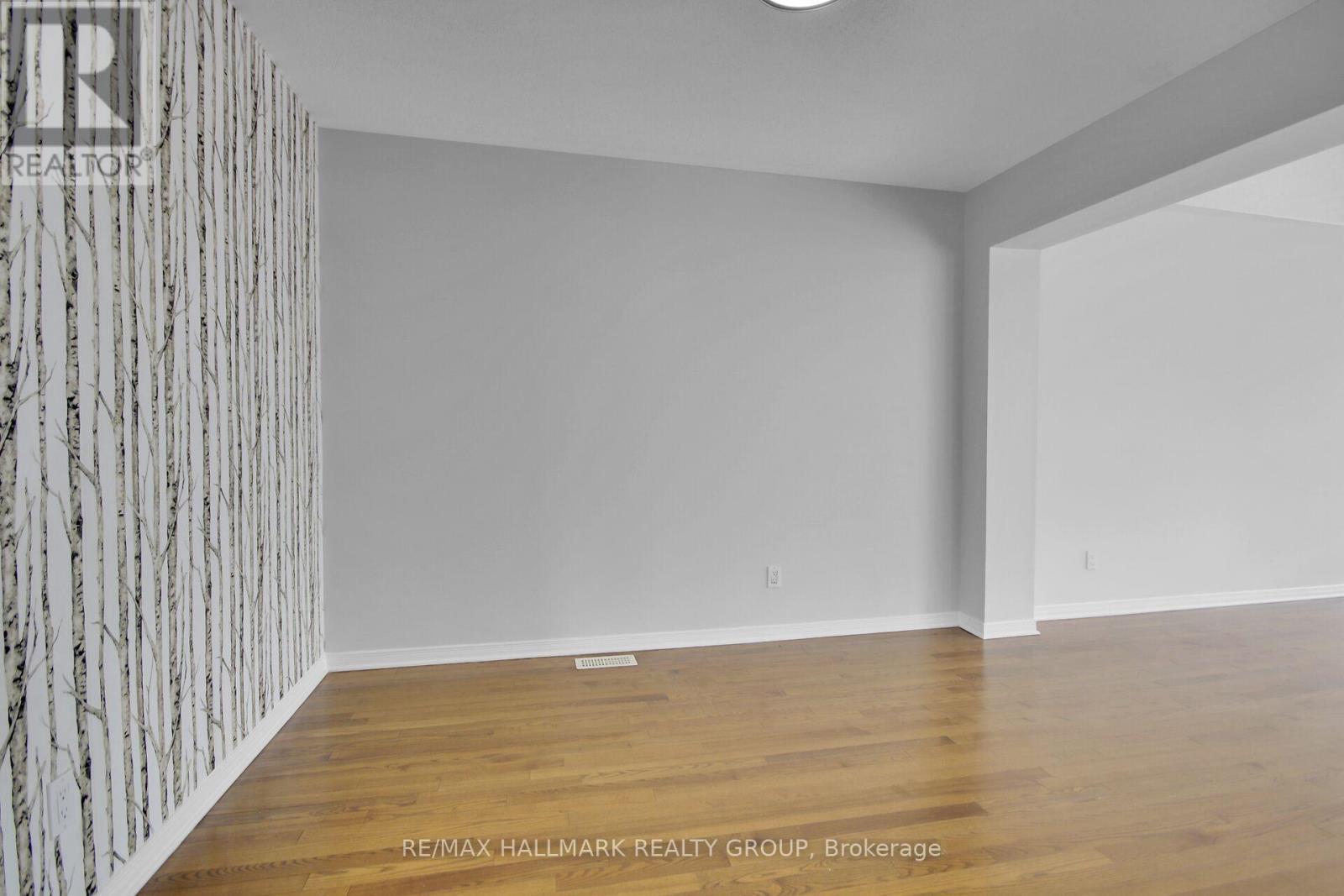 174 Gatespark Private, Ottawa, Ontario  K2T 1K9 - Photo 12 - X12162136
