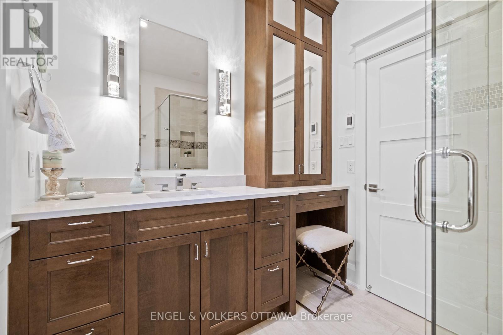 350 Cunningham Avenue, Ottawa, Ontario  K1H 6B4 - Photo 15 - X12162165