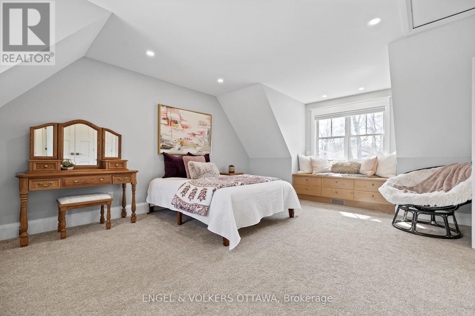 350 Cunningham Avenue, Ottawa, Ontario  K1H 6B4 - Photo 18 - X12162165