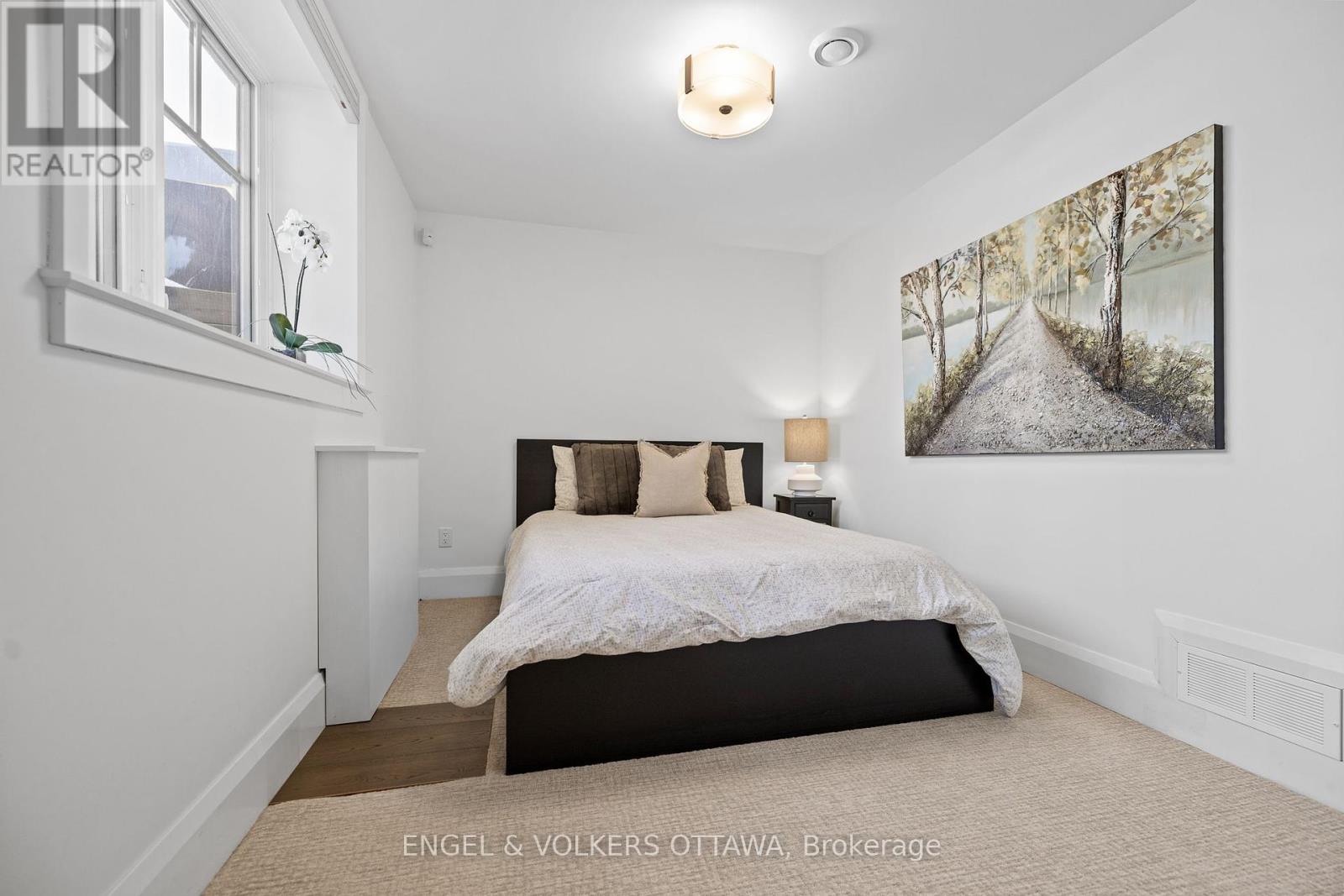 350 Cunningham Avenue, Ottawa, Ontario  K1H 6B4 - Photo 29 - X12162165