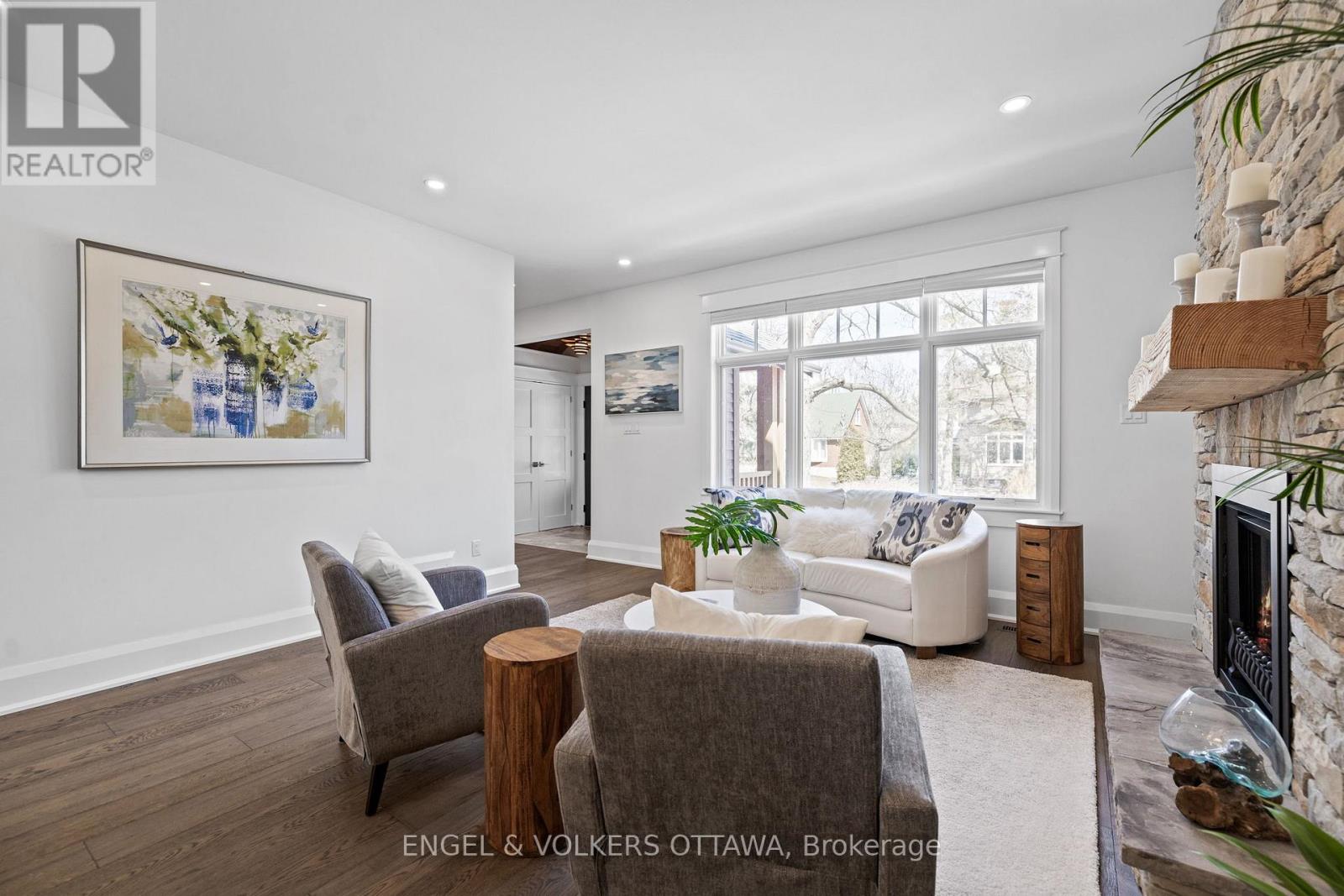 350 Cunningham Avenue, Ottawa, Ontario  K1H 6B4 - Photo 5 - X12162165