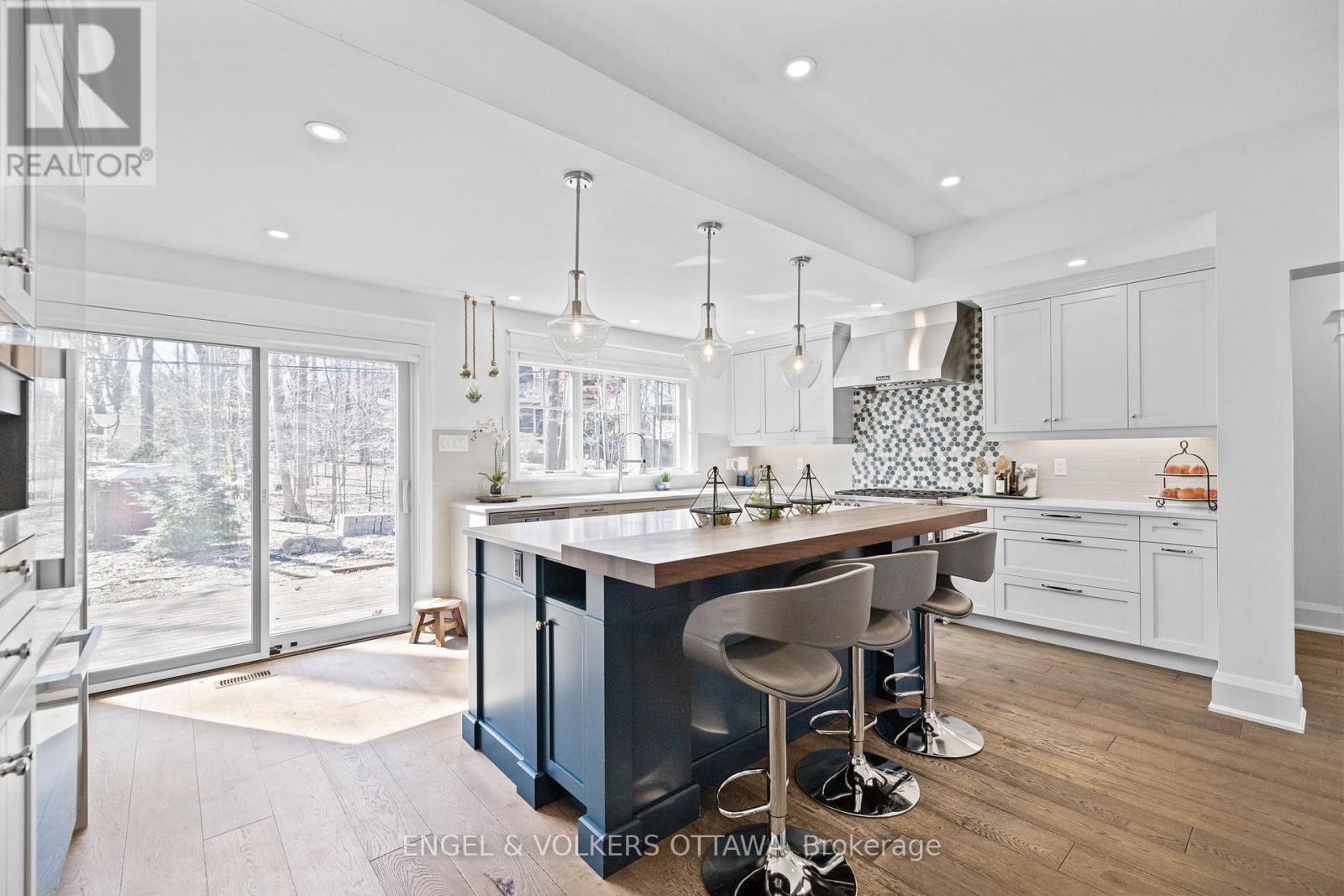 350 Cunningham Avenue, Ottawa, Ontario  K1H 6B4 - Photo 8 - X12162165