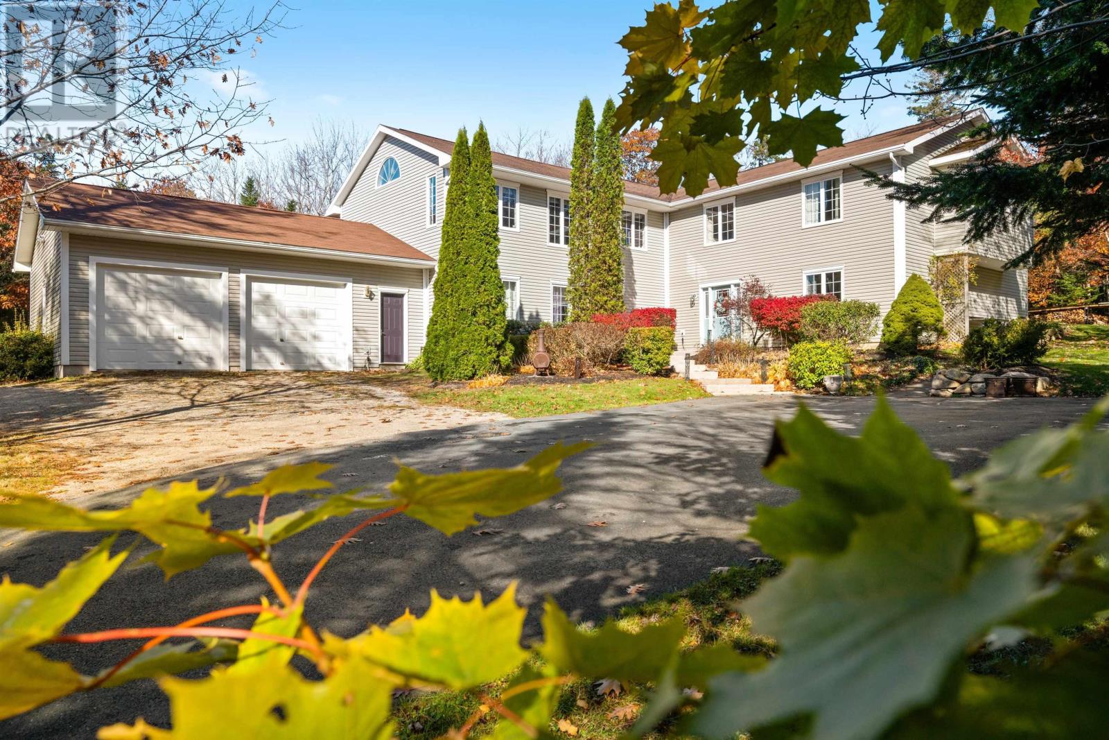 Property at 6 Sherwood Drive image 1