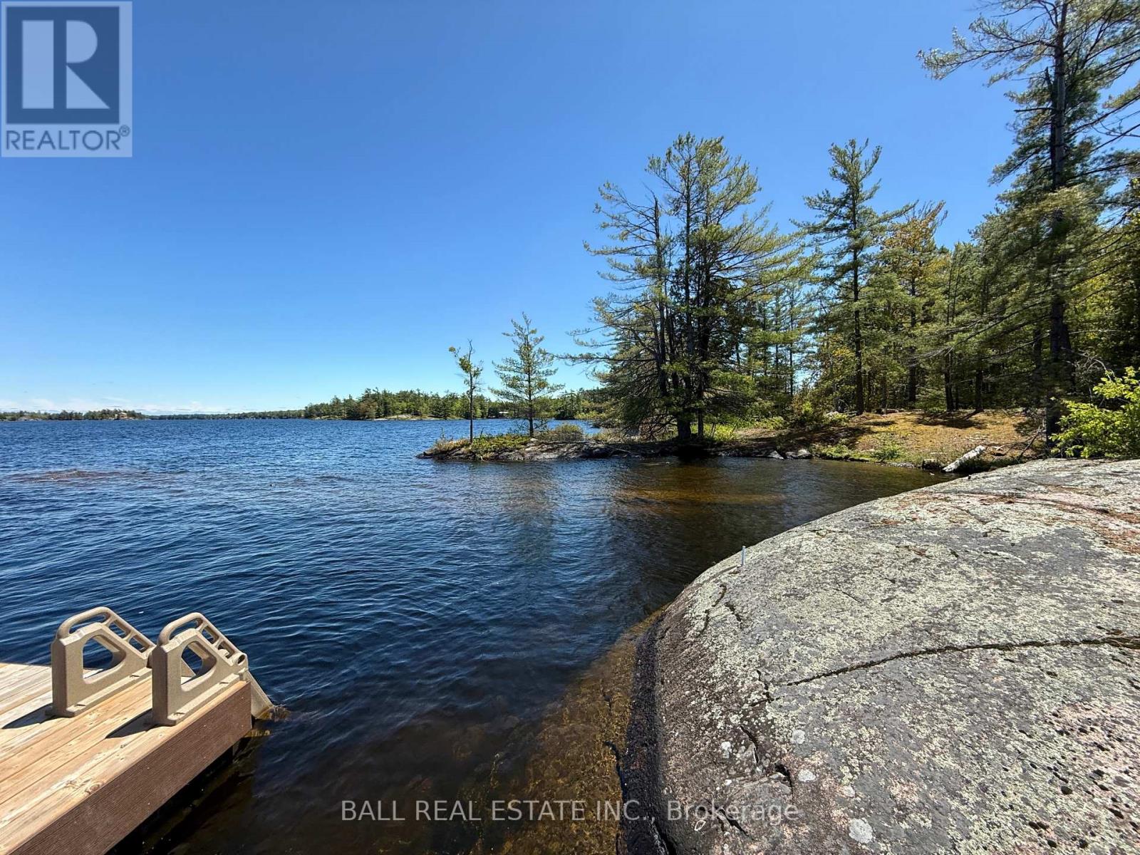 1020 Island 35, Stoney Lake, Douro-Dummer, Ontario K0L 2H0 - Photo 36 - X12161931