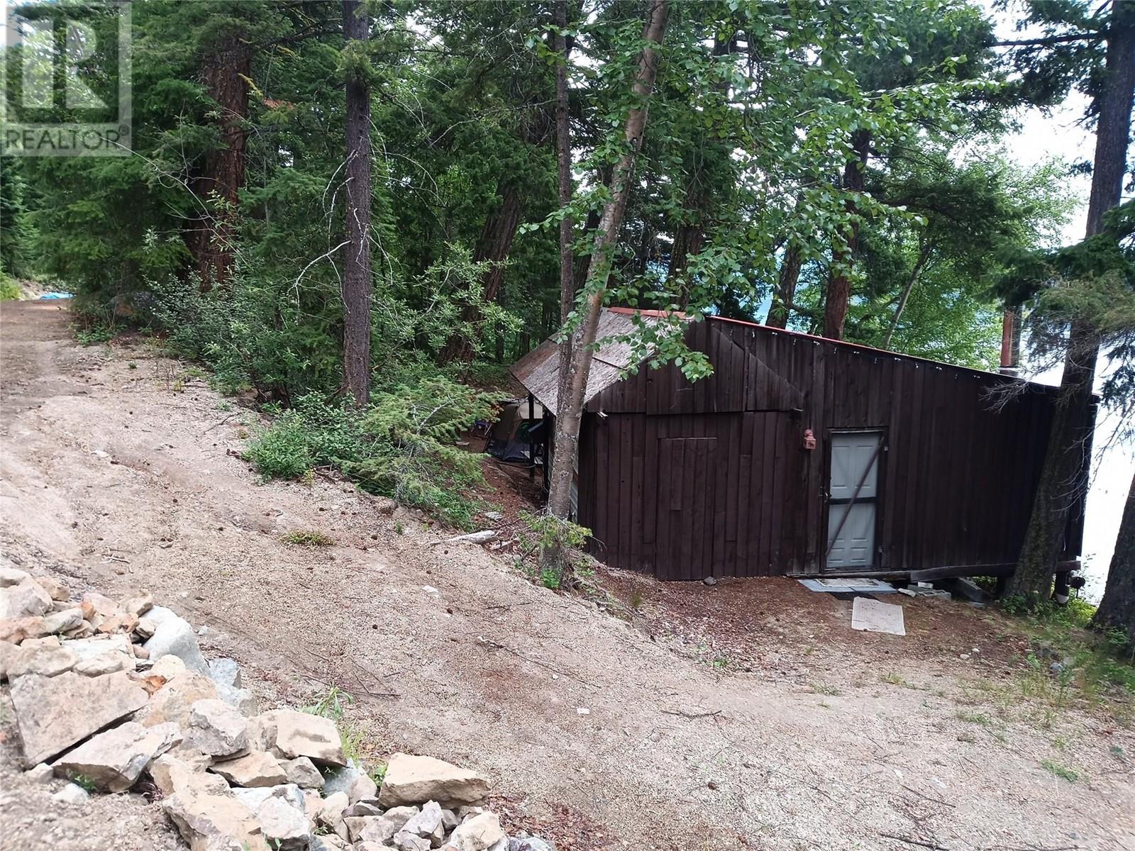 7142 Gun Lake Road W, Lillooet, BC V0K1P0
