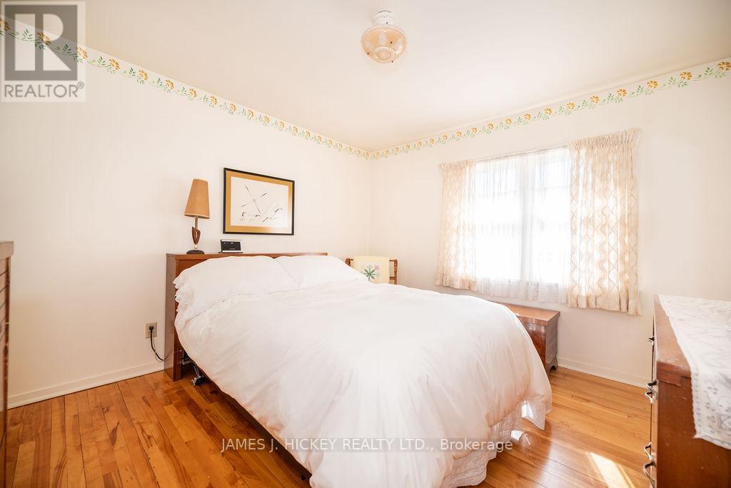 26 Rutherford Avenue, Deep River, Ontario  K0J 1P0 - Photo 24 - X12145554