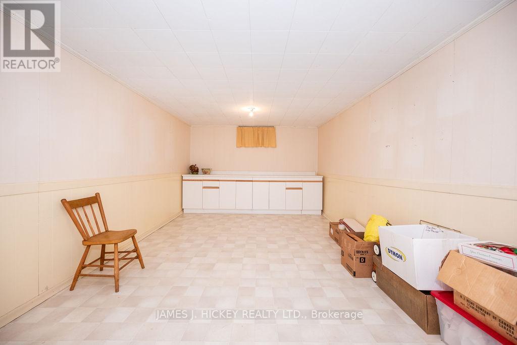 26 Rutherford Avenue, Deep River, Ontario  K0J 1P0 - Photo 30 - X12145554