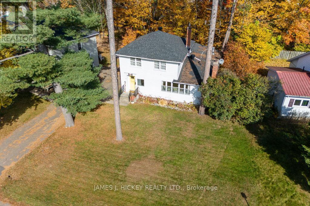 26 Rutherford Avenue, Deep River, Ontario  K0J 1P0 - Photo 33 - X12145554