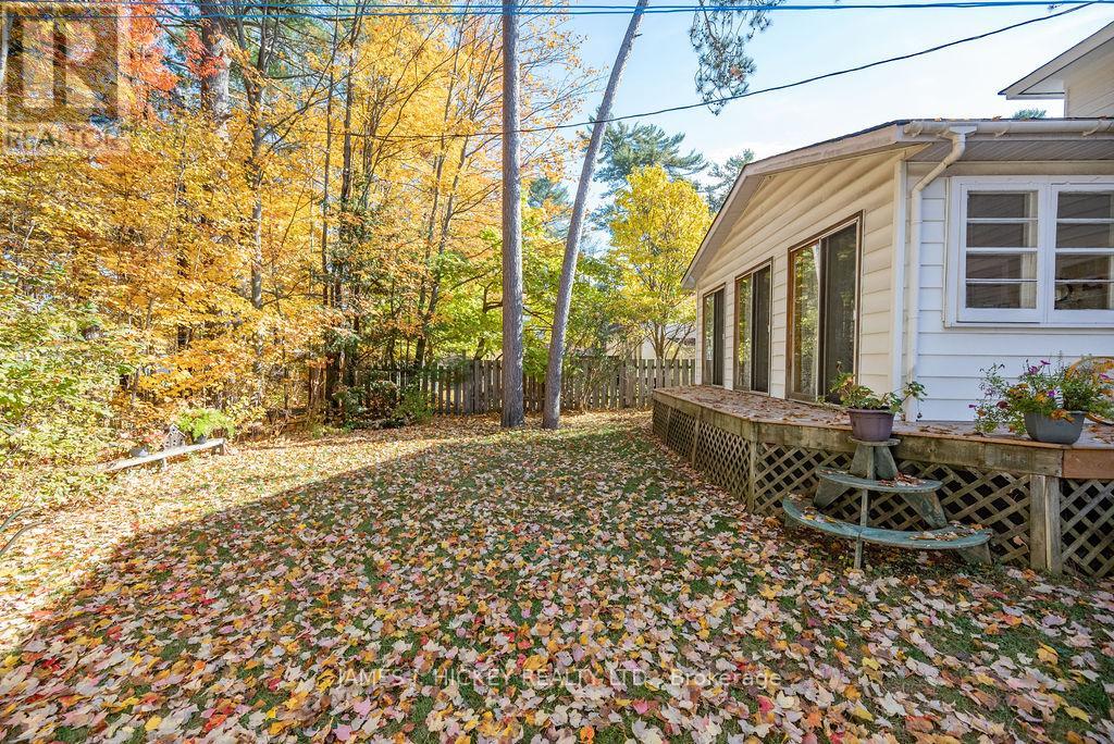 26 Rutherford Avenue, Deep River, Ontario  K0J 1P0 - Photo 39 - X12145554