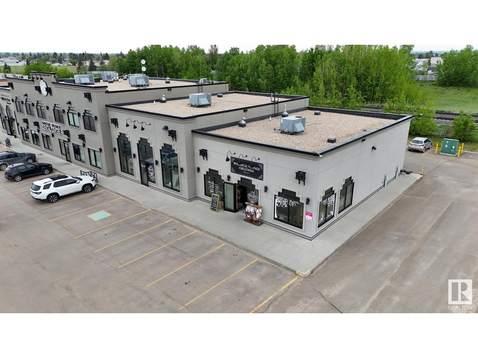 #101 & 105 3919 49 AV, Stony Plain, Alberta