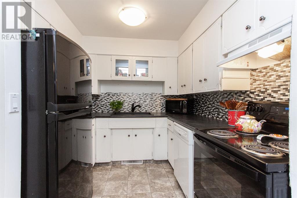 6013 57 Avenue, Red Deer, Alberta  T4N 4S8 - Photo 8 - A2223091