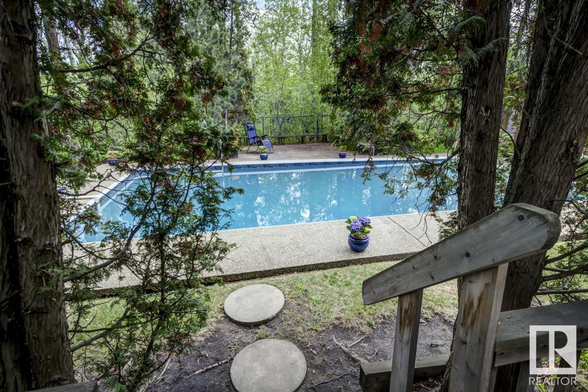 39 Wolf Cr Nw, Edmonton, Alberta  T5T 1E1 - Photo 56 - E4437558