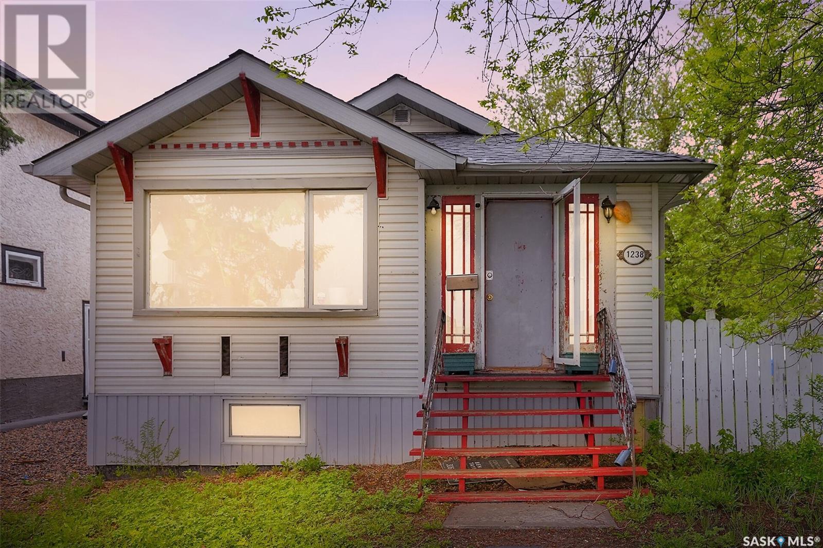 1238 Elphinstone Street, Regina, Saskatchewan  S4T 3M3 - Photo 1 - SK005867