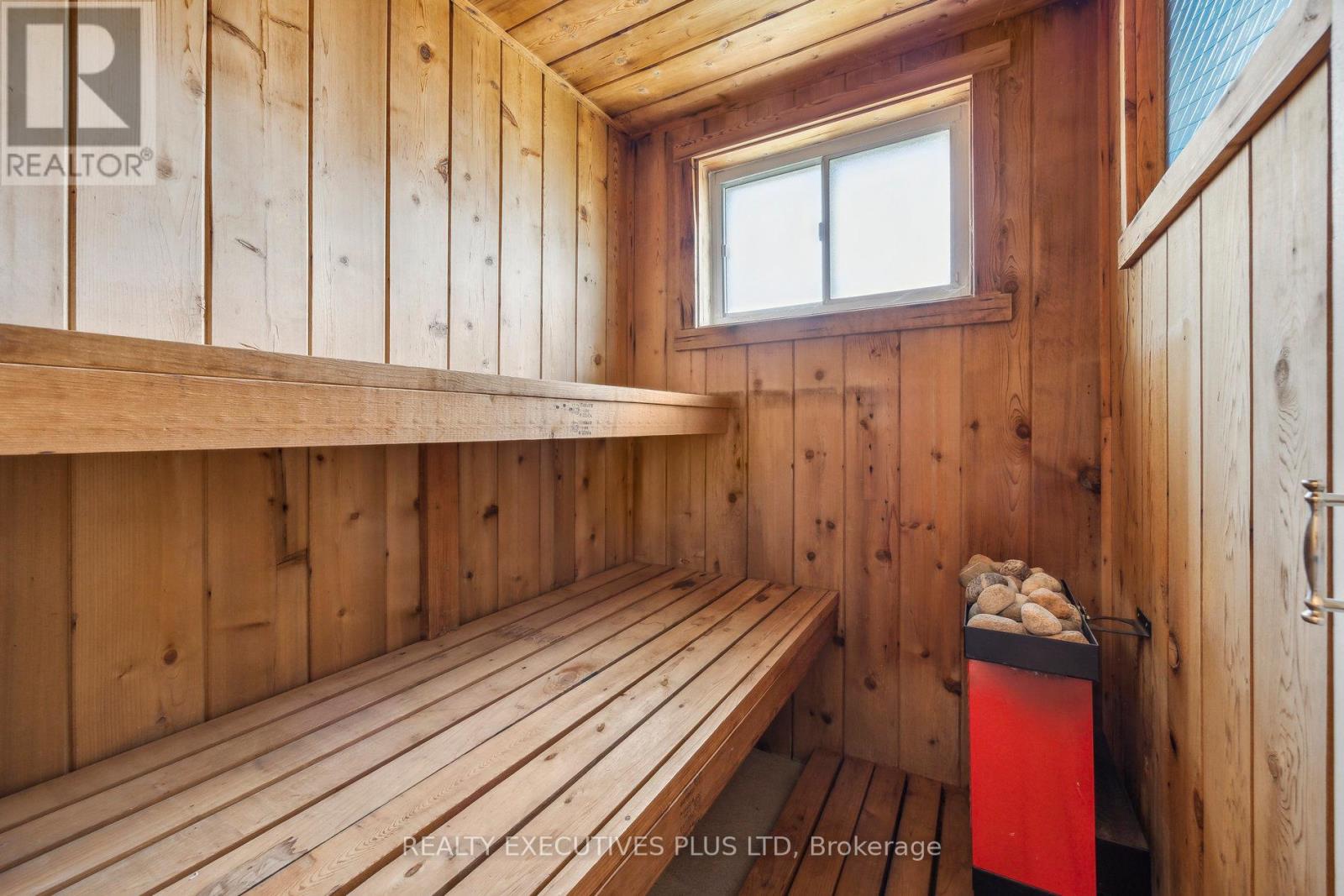 10 Pergola Road, Toronto, Ontario  M9W 5K5 - Photo 22 - W12161391