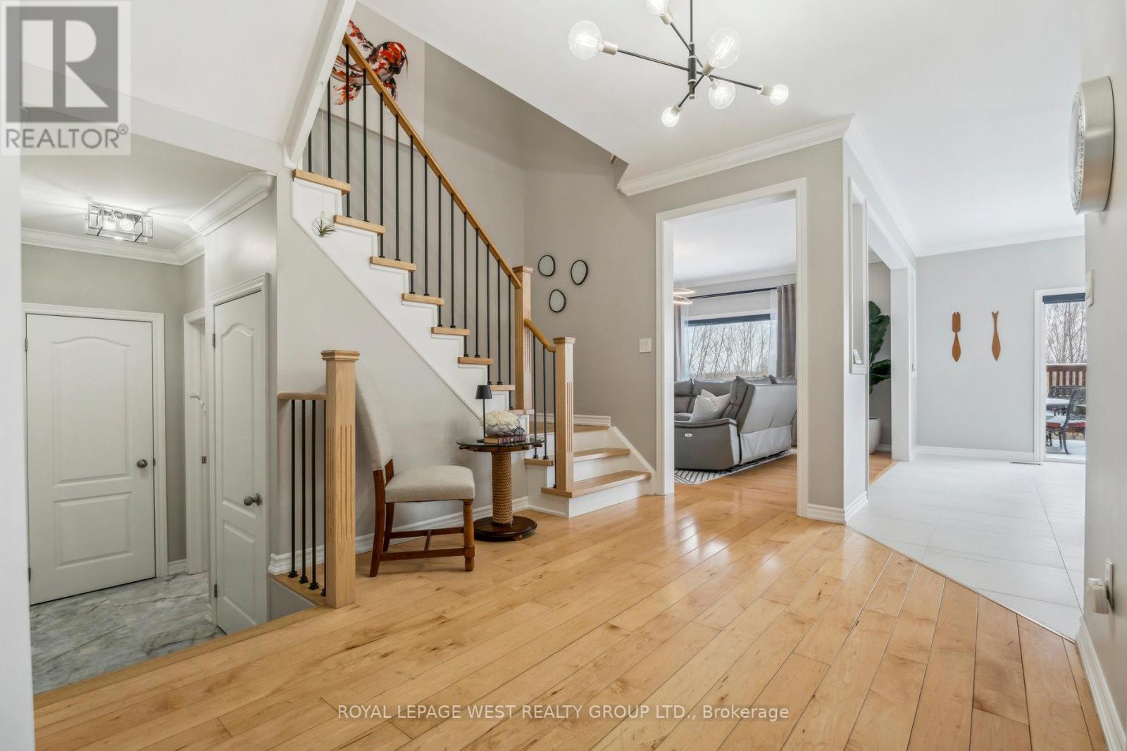 Property at 264 MORDEN DRIVE image 3