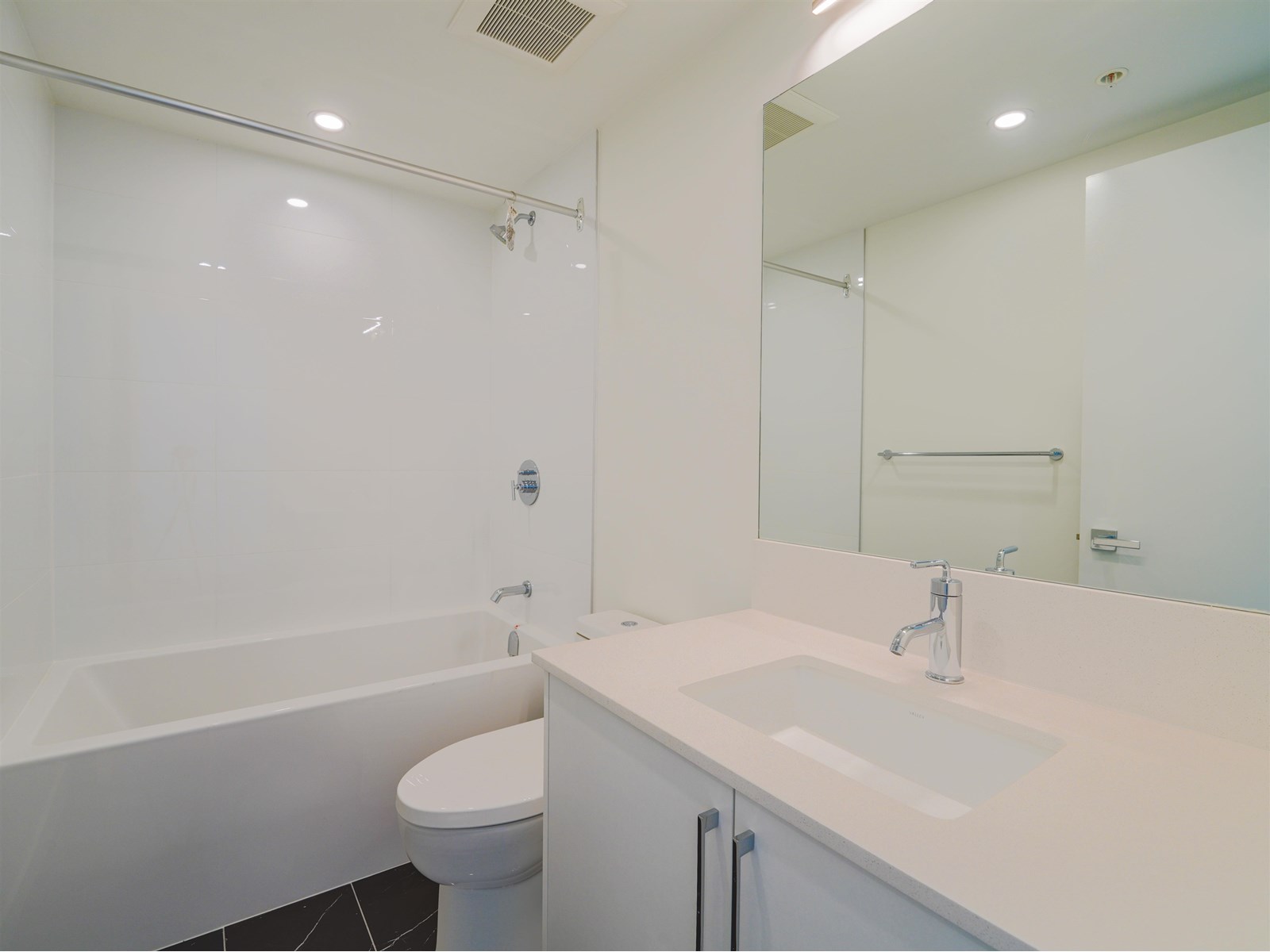 1904 9675 King George Boulevard, Surrey, British Columbia  V3T 2V3 - Photo 23 - R3004936