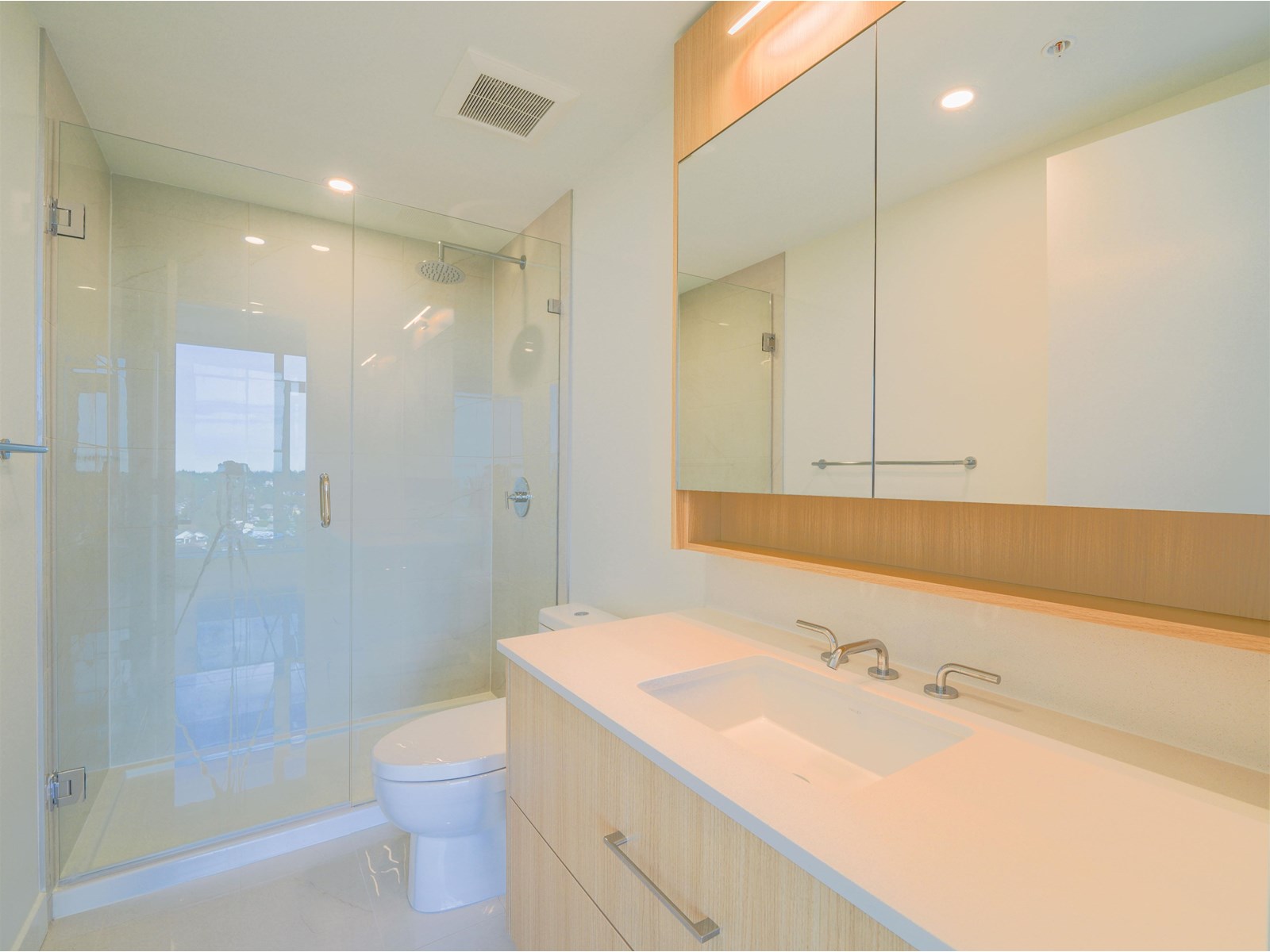 1904 9675 King George Boulevard, Surrey, British Columbia  V3T 2V3 - Photo 22 - R3004936