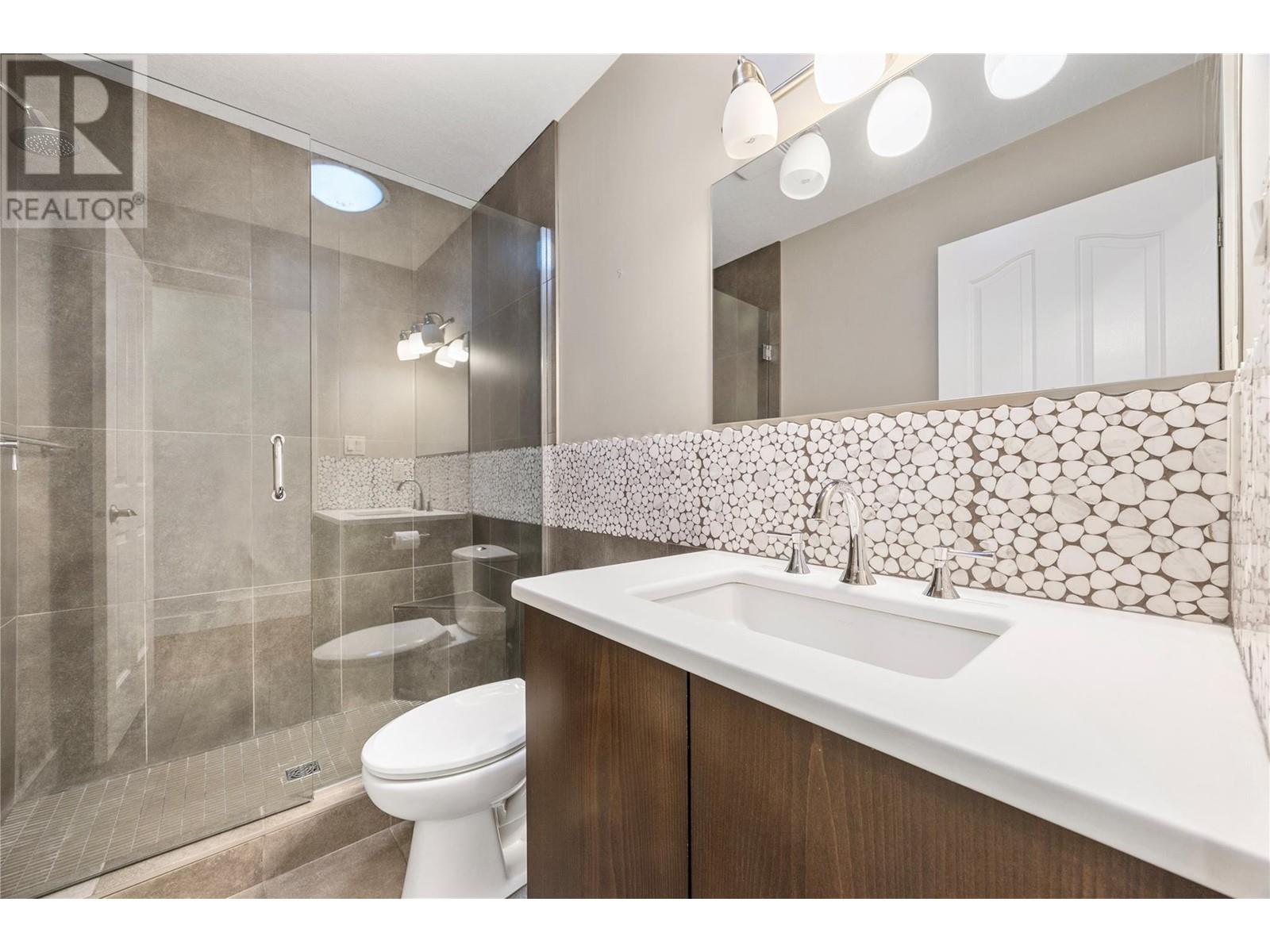 2305 26 Street, Vernon, British Columbia  V1T 4T3 - Photo 43 - 10336052