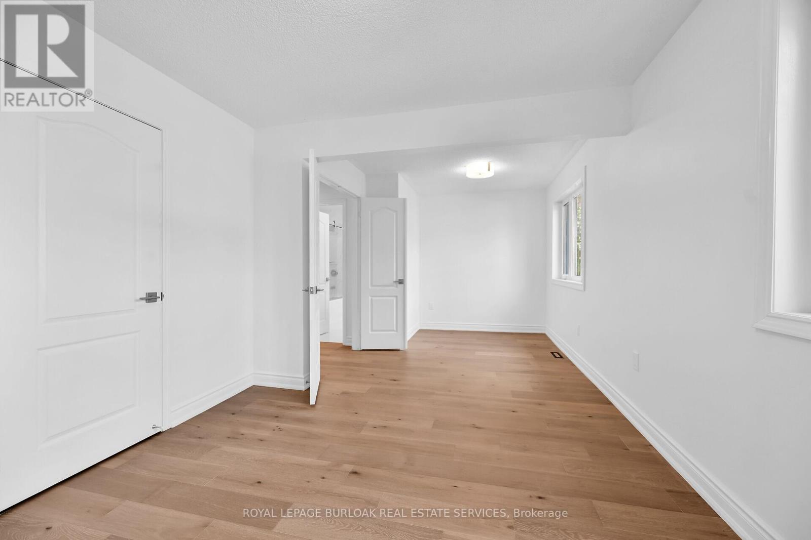 2170 Birchleaf Lane, Burlington, Ontario  L7L 6G8 - Photo 19 - W11951734