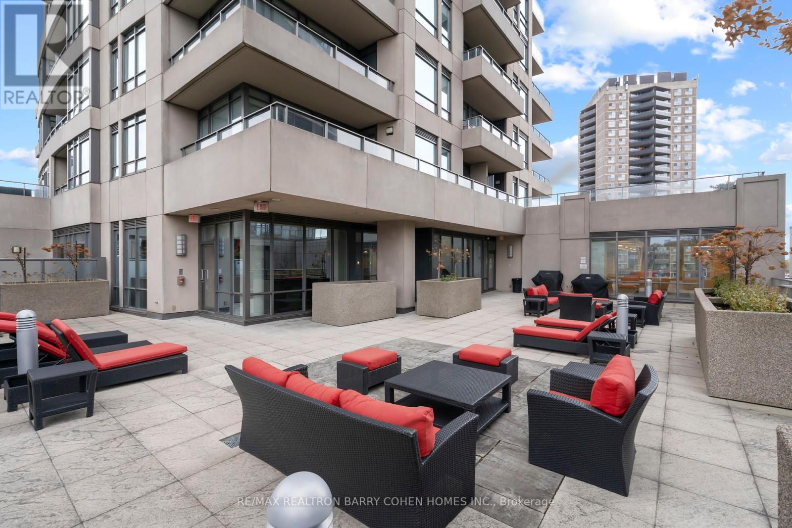 2103 - 500 St Clair Avenue W, Toronto, Ontario  M6C 1A8 - Photo 30 - C12159327