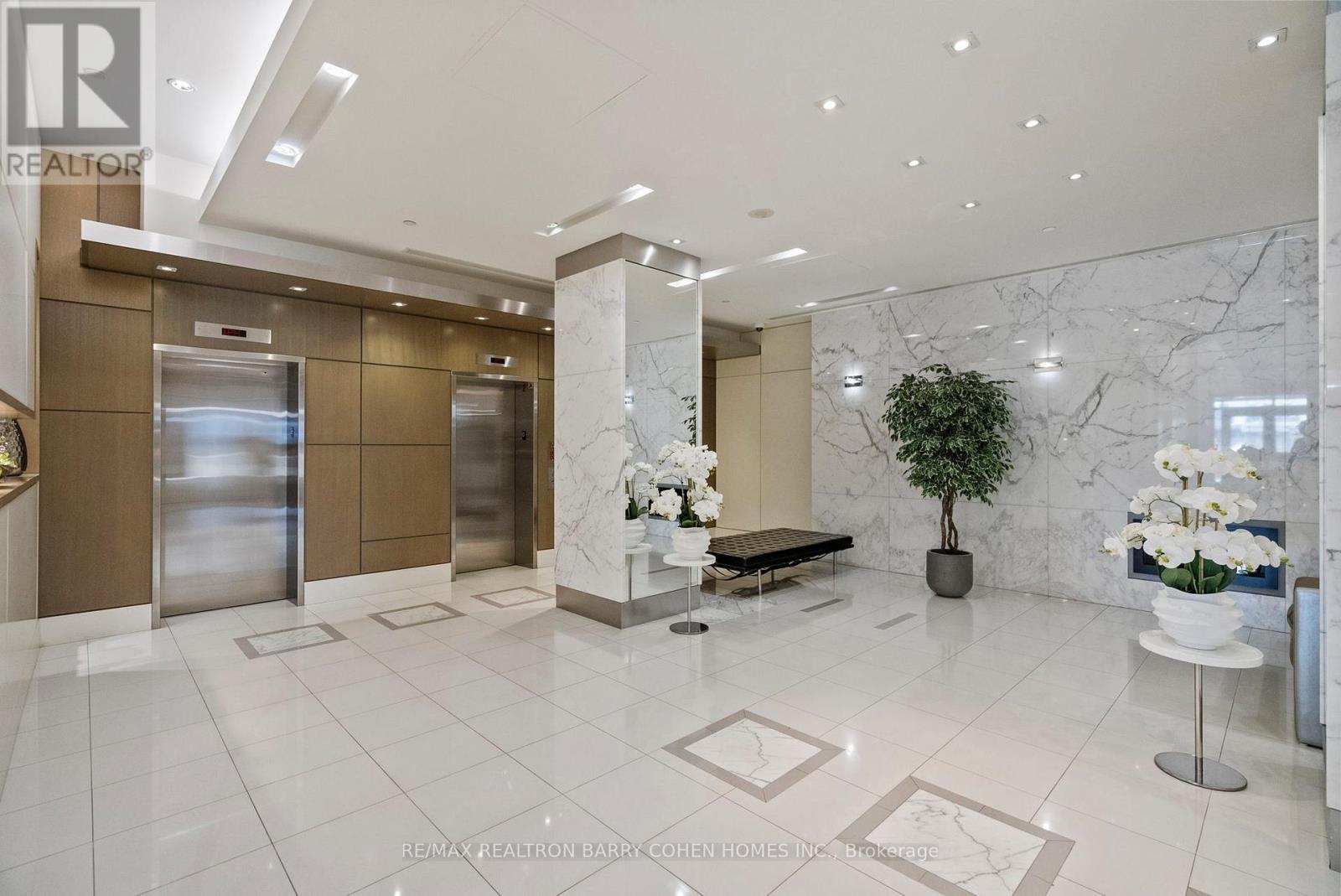 2103 - 500 St Clair Avenue W, Toronto, Ontario  M6C 1A8 - Photo 26 - C12159327