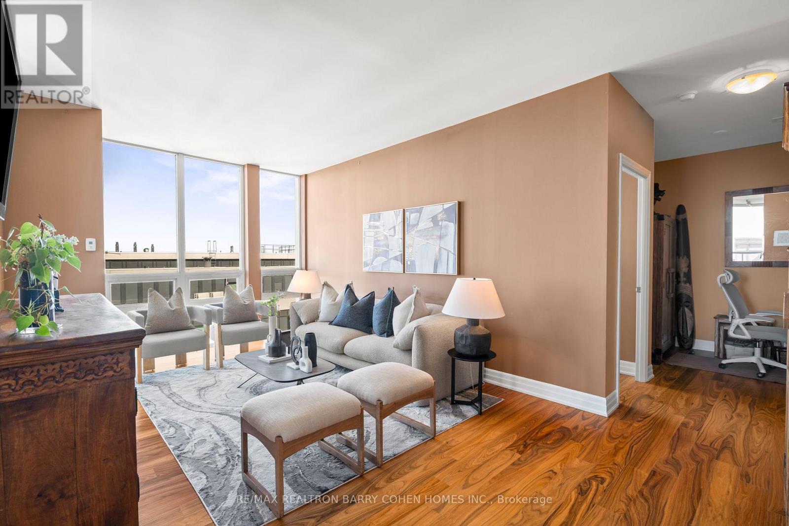 2103 - 500 St Clair Avenue W, Toronto, Ontario  M6C 1A8 - Photo 6 - C12159327