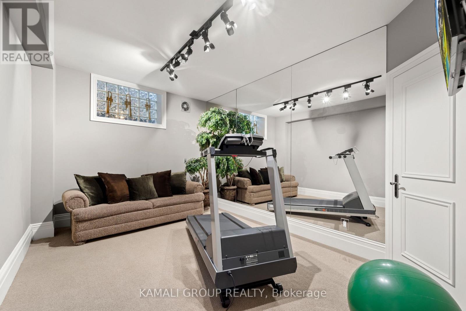39 Rollscourt Drive, Toronto, Ontario  M2L 1X6 - Photo 34 - C12031321