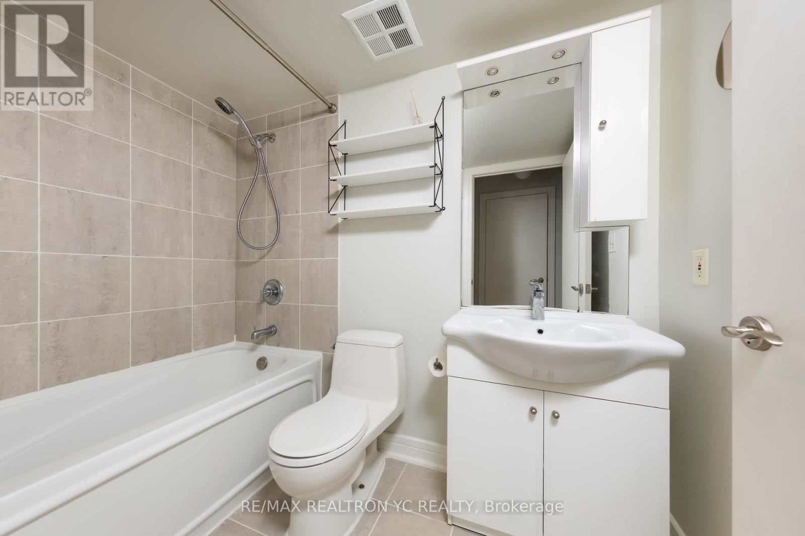 2607 - 18 Harrison Garden Boulevard, Toronto, Ontario  M2N 7J6 - Photo 11 - C12162054