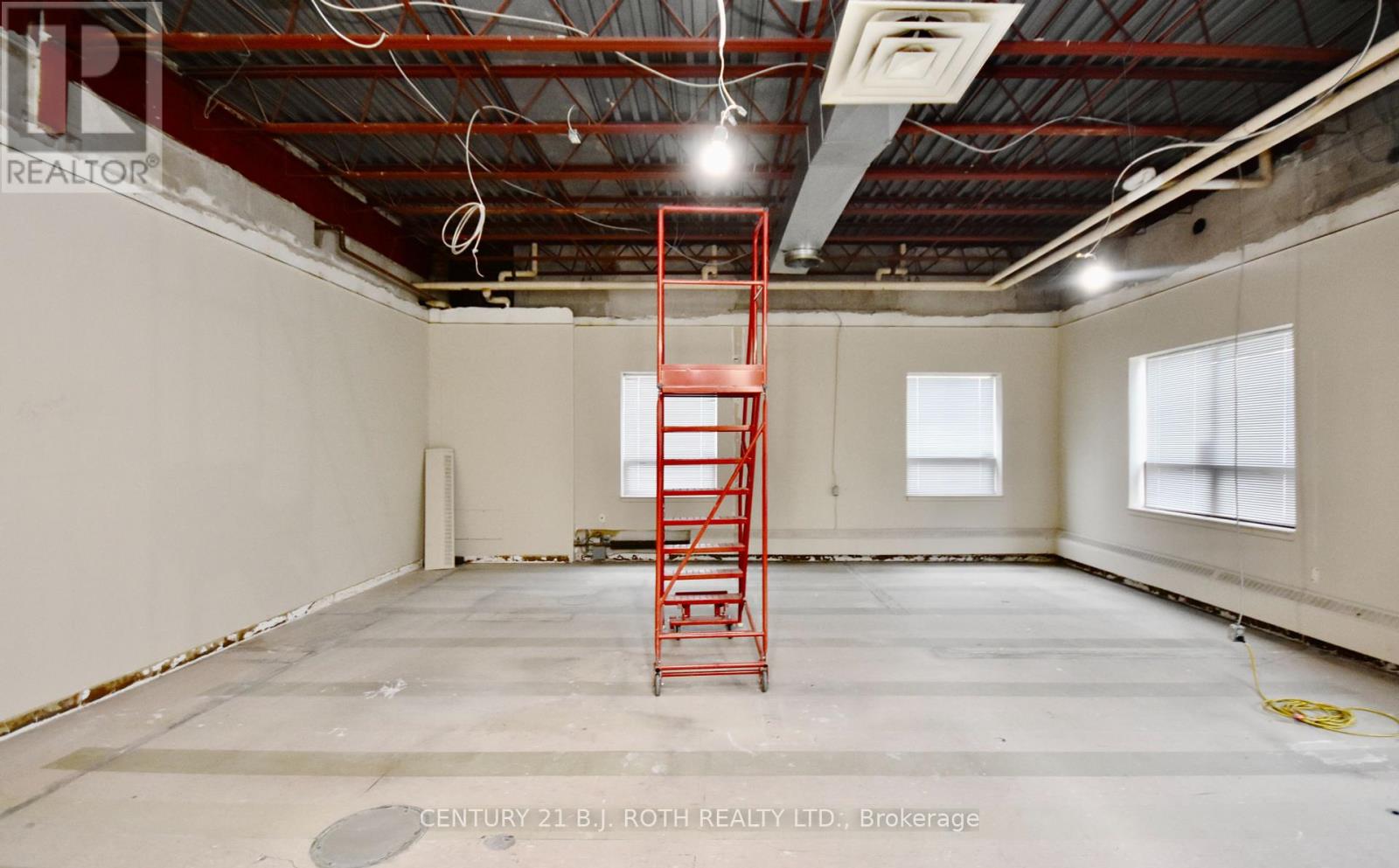 31 Colborne Street E, Orillia, Ontario  L3V 1T4 - Photo 6 - S12150998