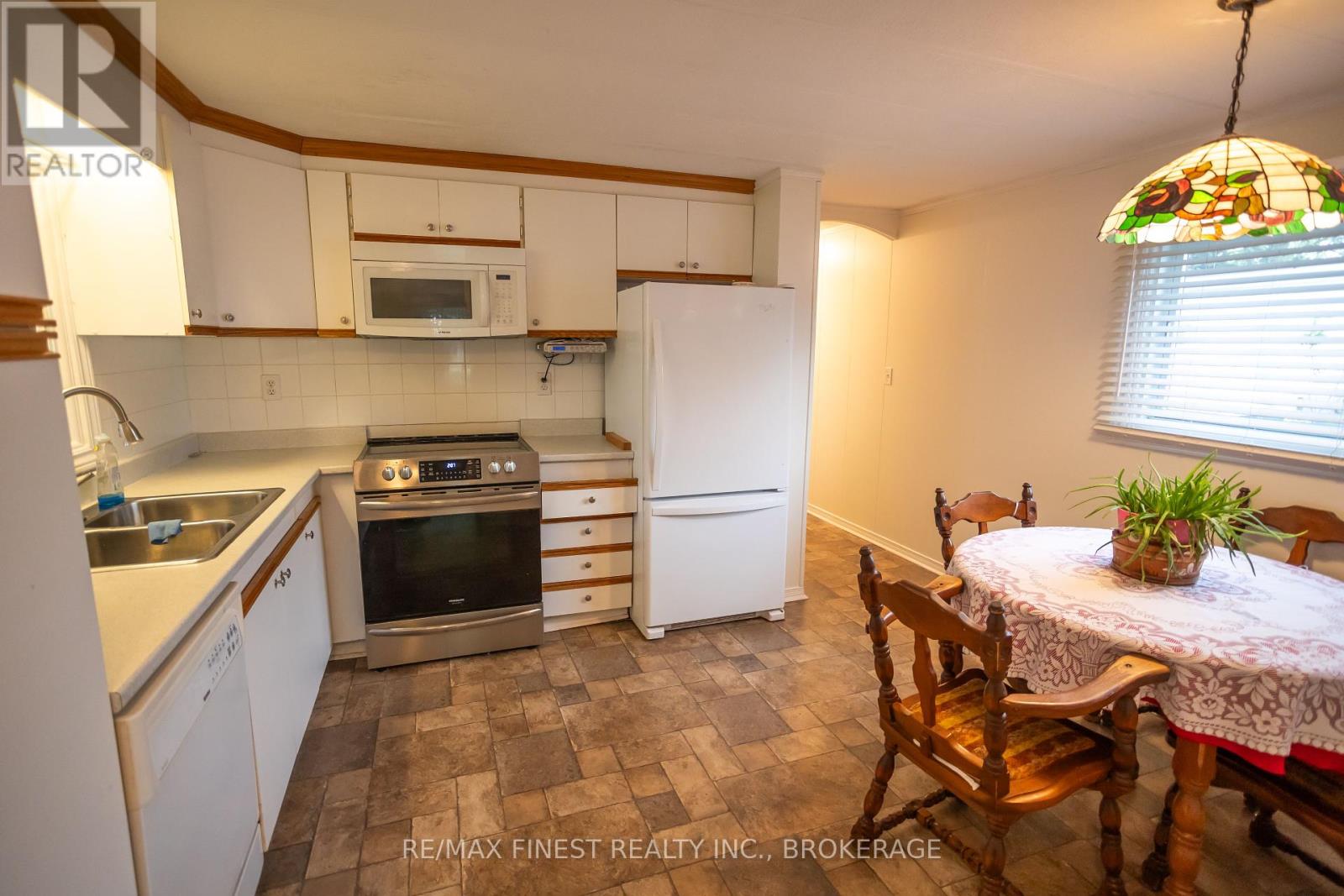 8 Abbey Glen Drive, Kingston, Ontario  K7K 6A5 - Photo 17 - X12162400