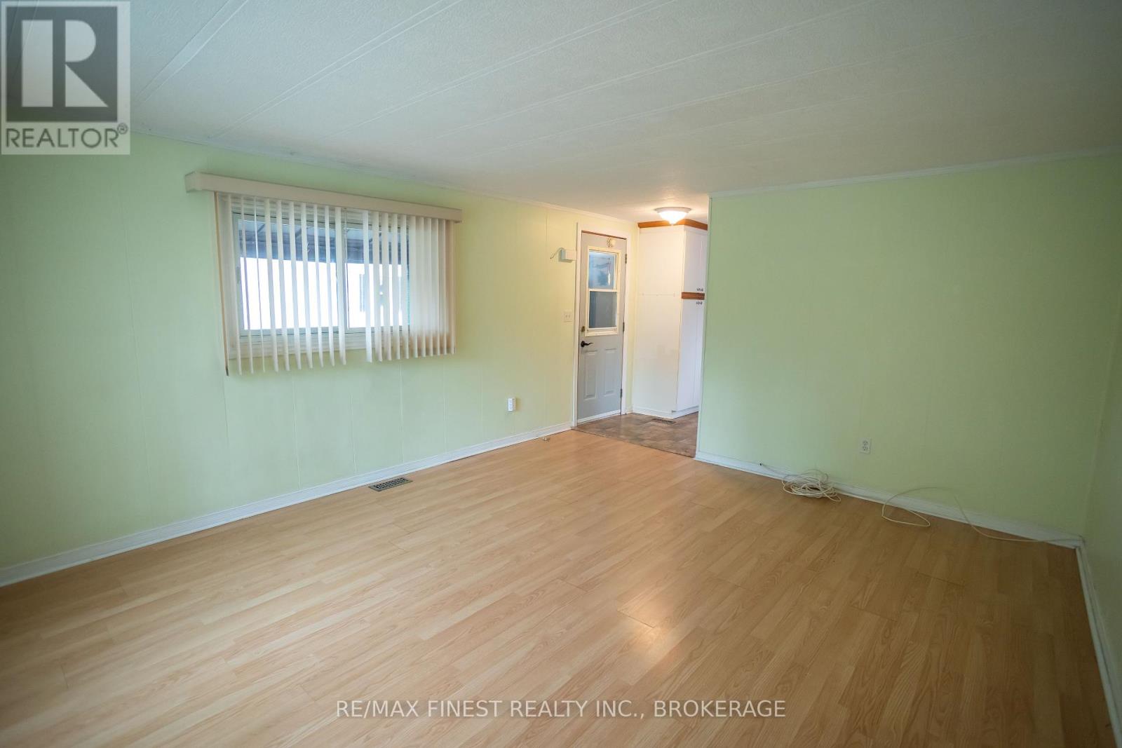 8 Abbey Glen Drive, Kingston, Ontario  K7K 6A5 - Photo 8 - X12162400