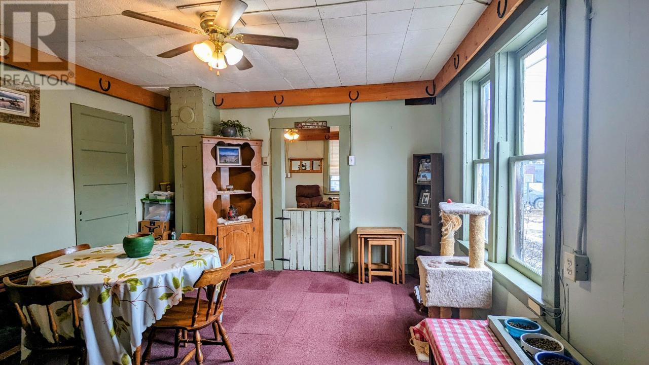 307 Smith Avenue, Clinton, BC V0K1K0