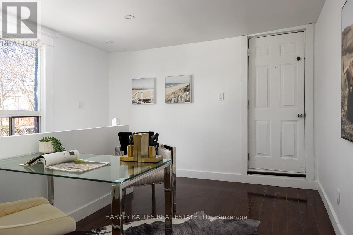 256 Sammon Avenue, Toronto, Ontario  M4J 1Z7 - Photo 14 - E12056919