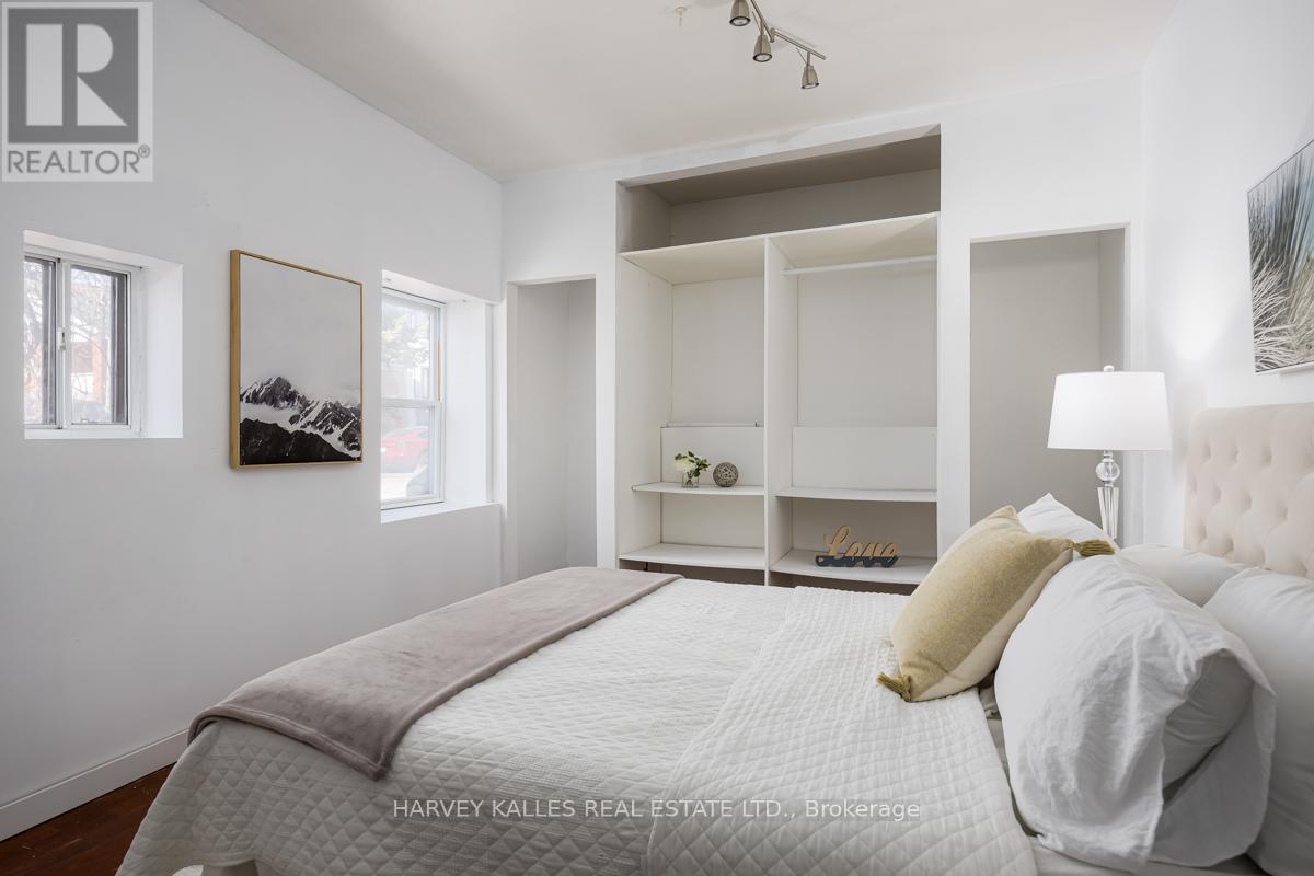 256 Sammon Avenue, Toronto, Ontario  M4J 1Z7 - Photo 11 - E12056919