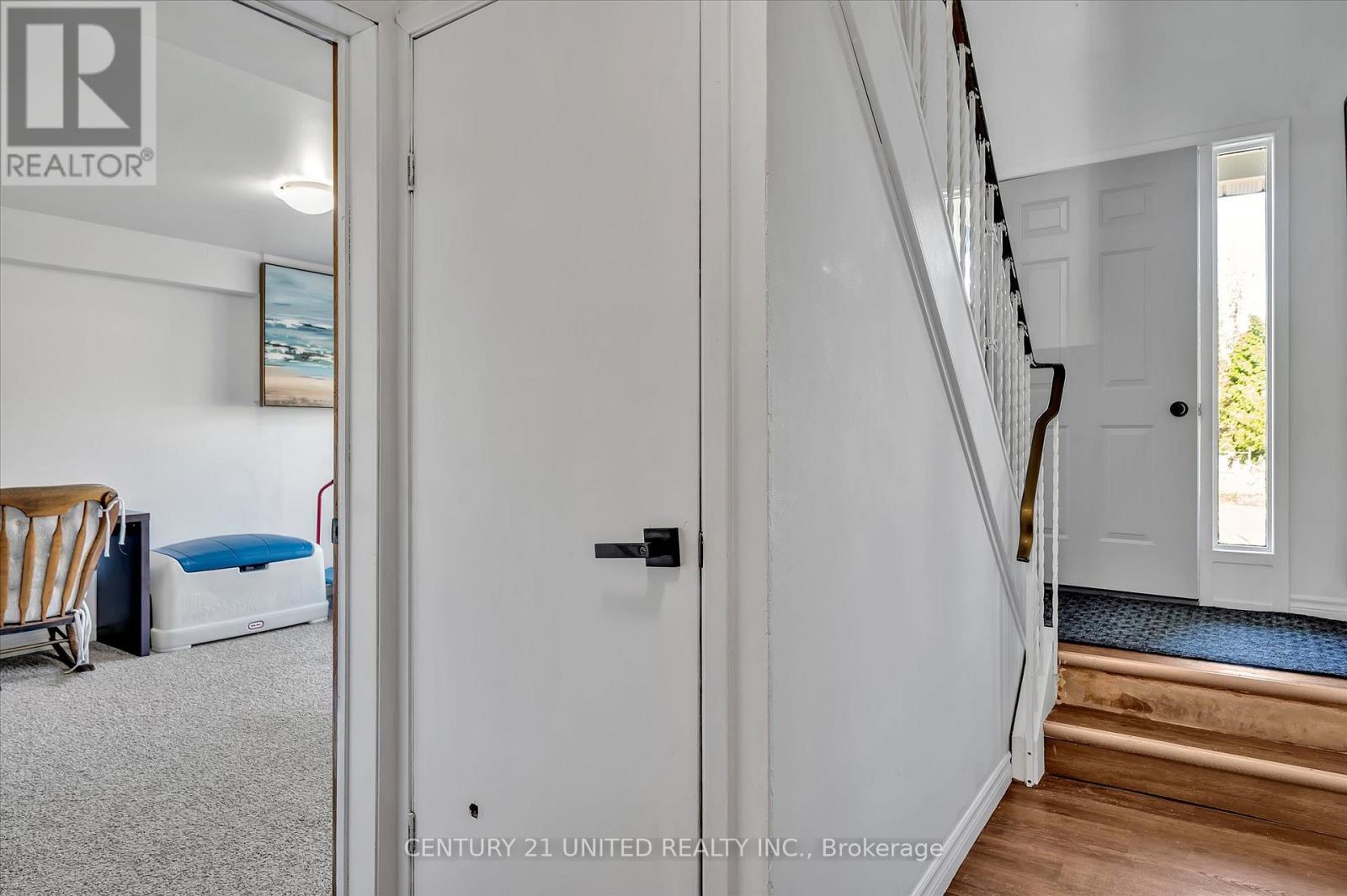2032 Walker Avenue, Peterborough East, Ontario  K9L 1S1 - Photo 38 - X12162363