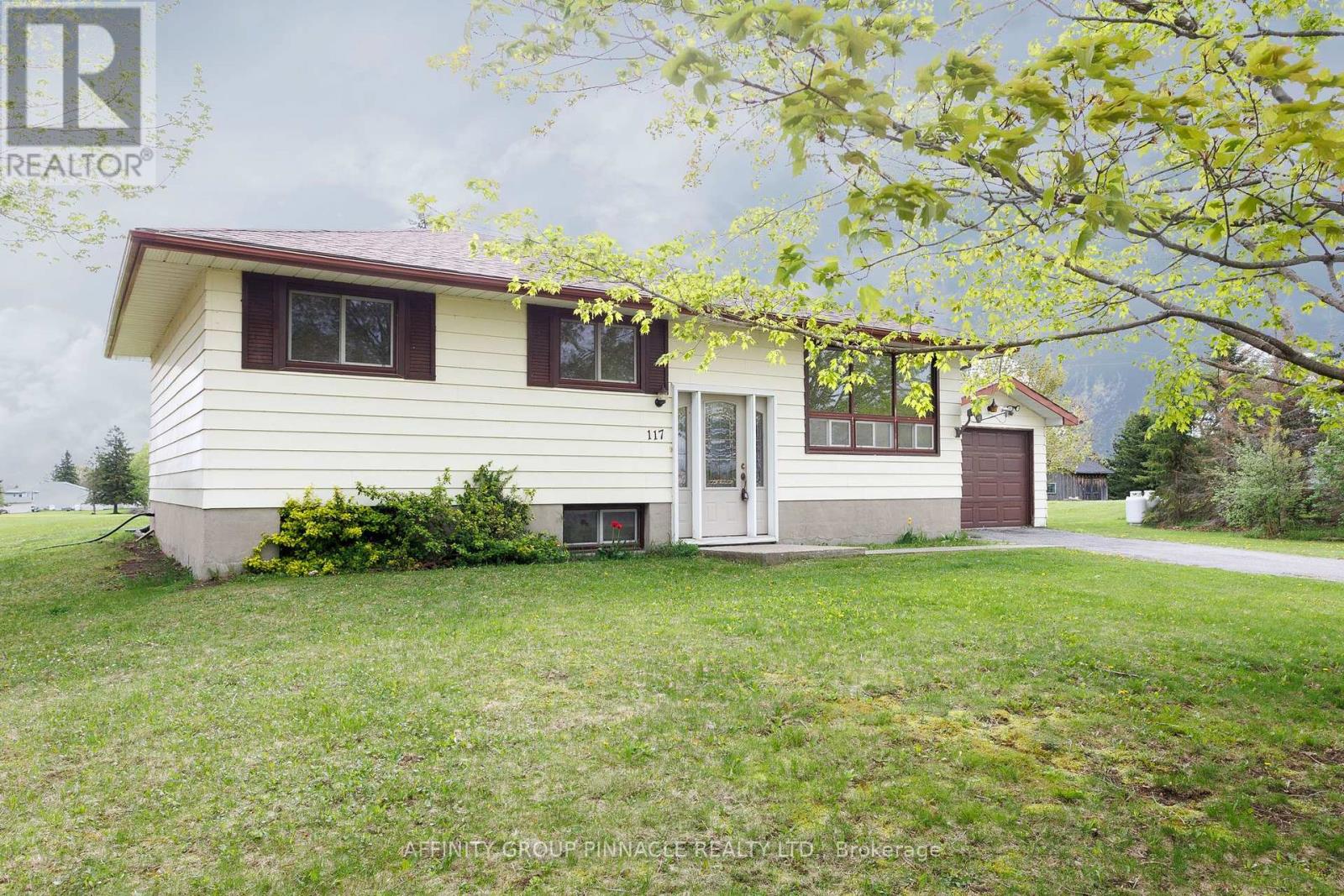 117 Anderson Drive, Kawartha Lakes, Ontario  K0M 1G0 - Photo 4 - X12162396