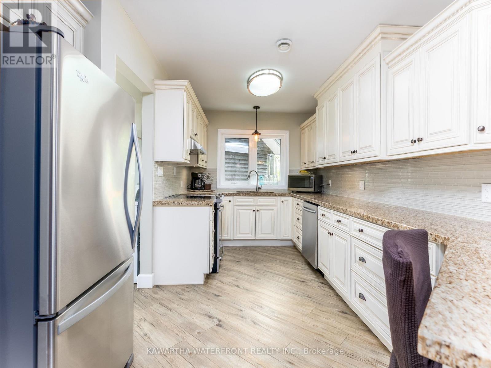 284 Lake Dalrymple Road, Kawartha Lakes, Ontario  L0K 1W0 - Photo 9 - X12162432