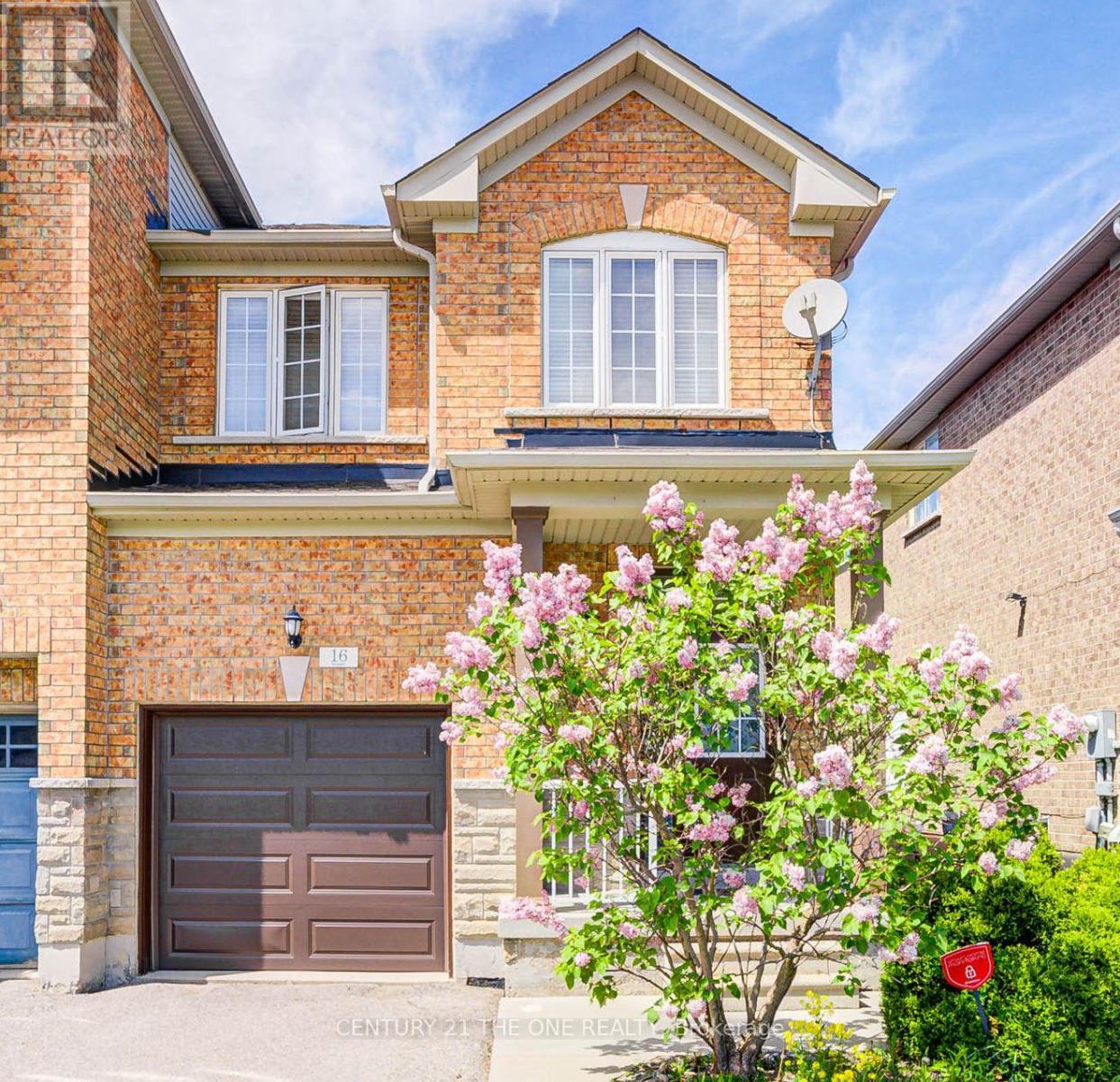 16 Martell Gate, Aurora, Ontario  L4G 0C4 - Photo 1 - N12161833