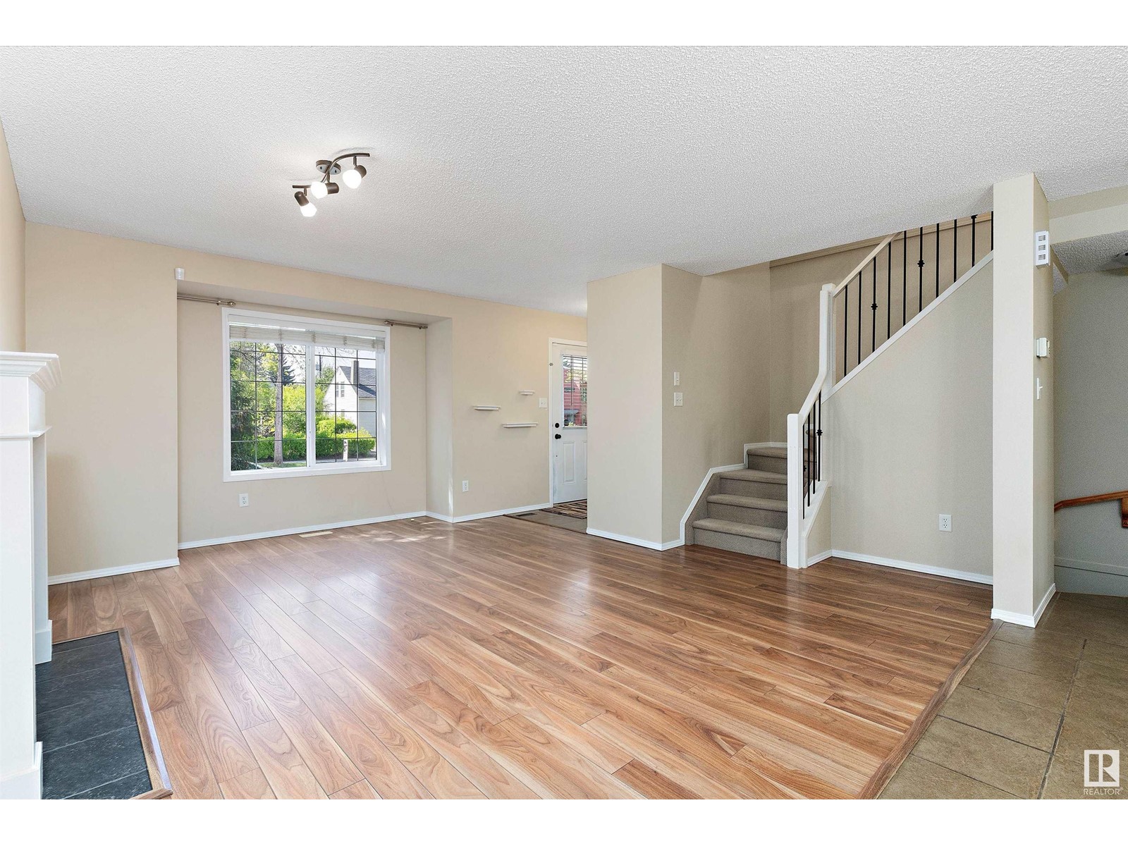 10807 127 St Nw, Edmonton, Alberta  T5M 0S6 - Photo 11 - E4437564